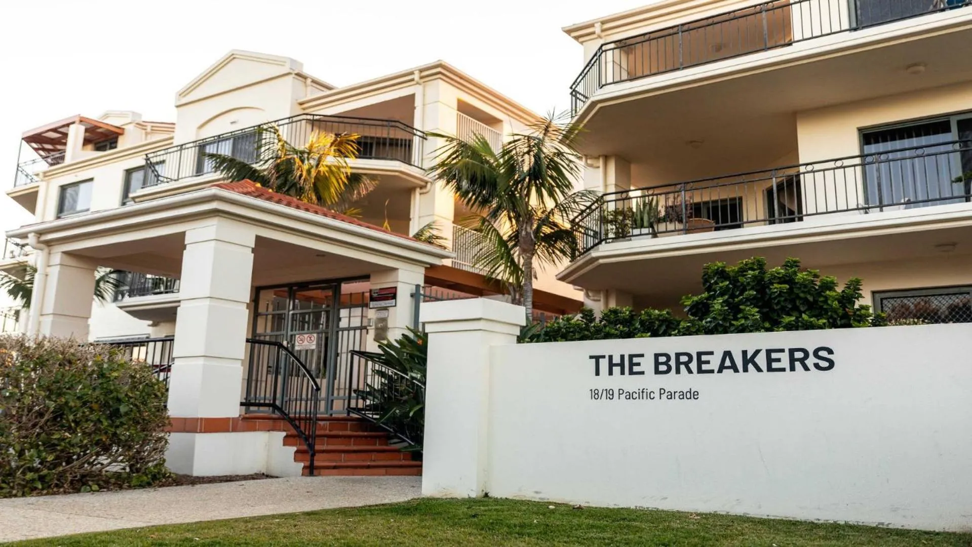 The Breakers Yamba