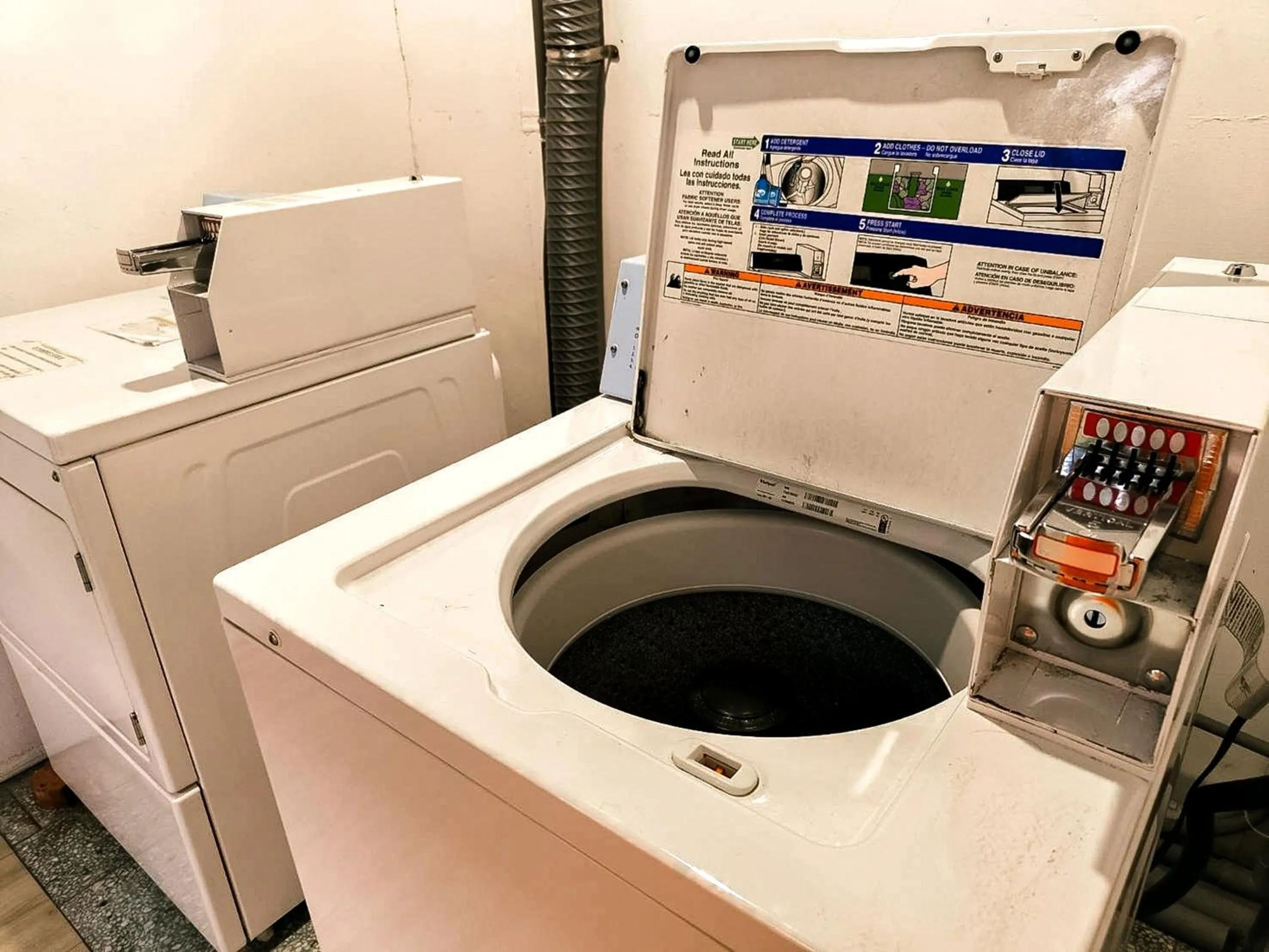 Area and facilities in Meeting Mates Hostel