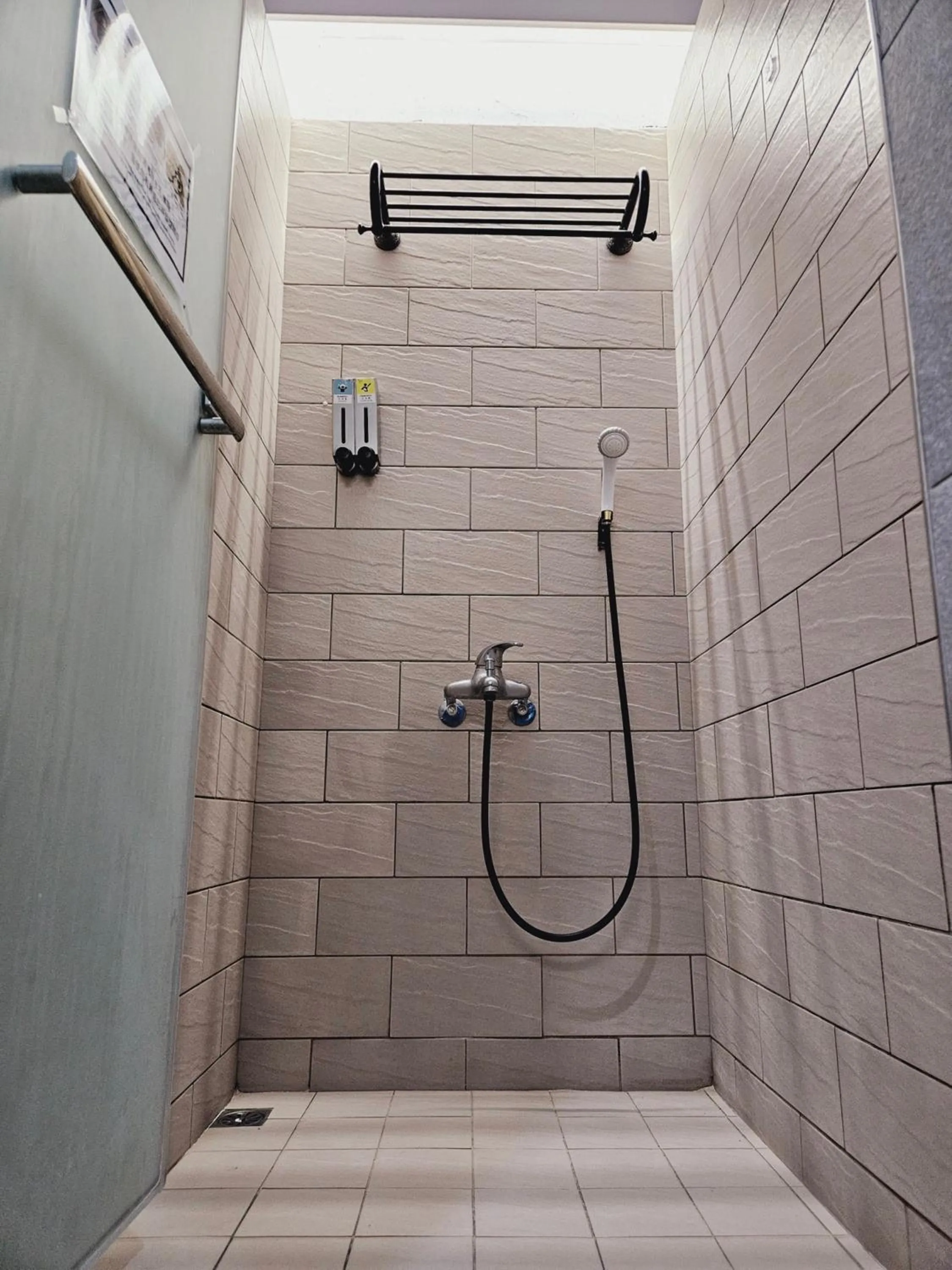 Meeting Mates Hostel