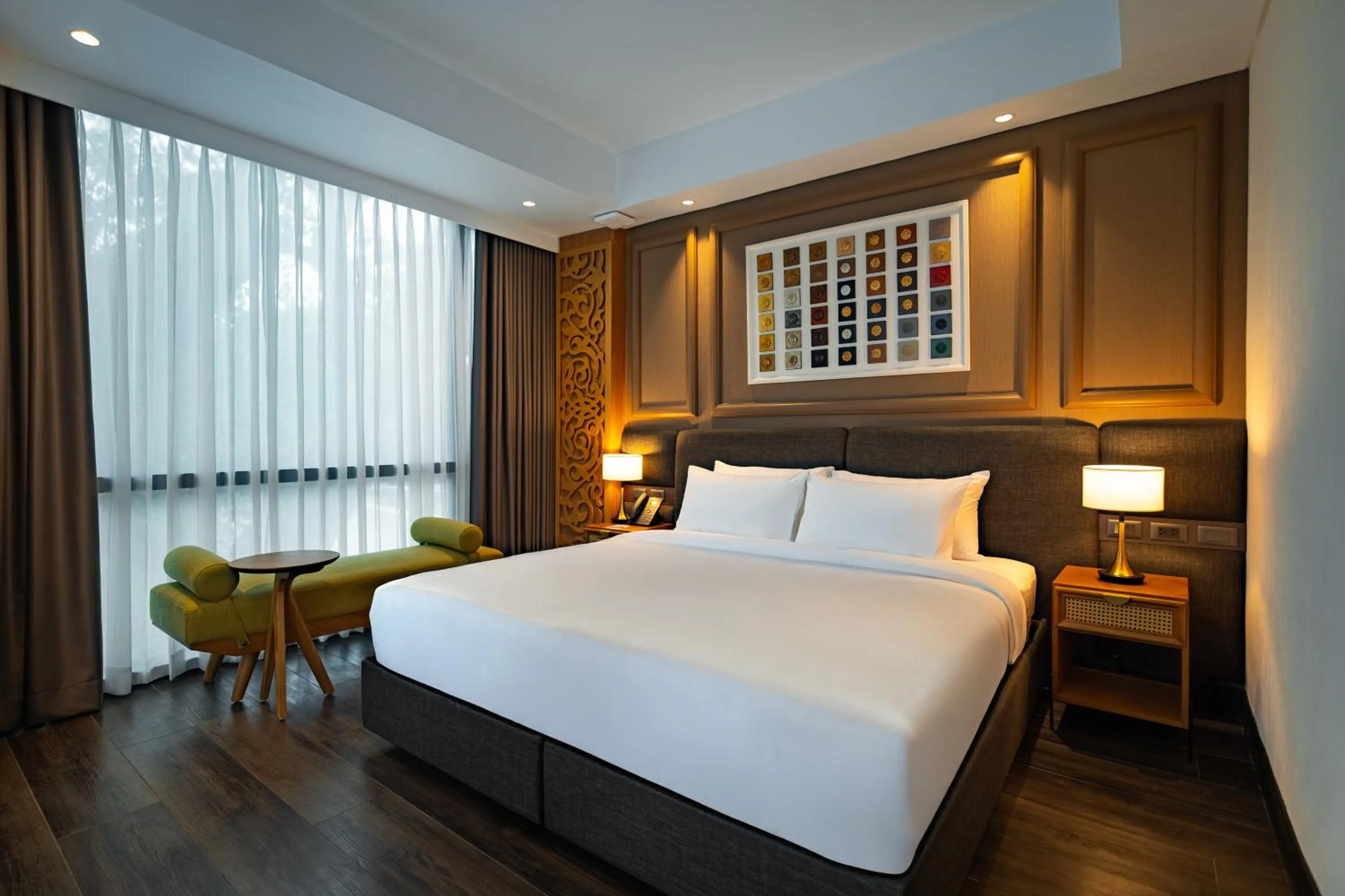 Bed in The Henry Glass House Clark