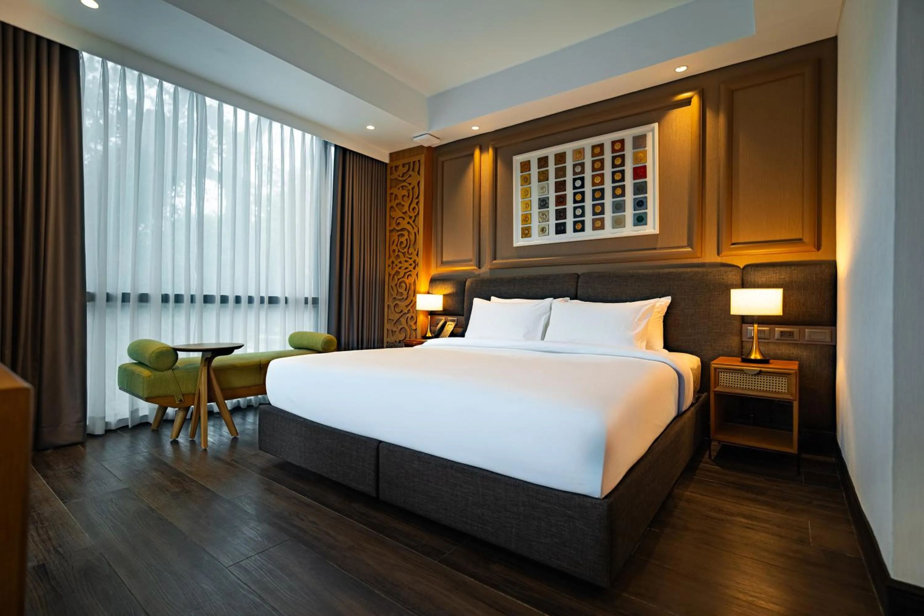 Bed in The Henry Glass House Clark