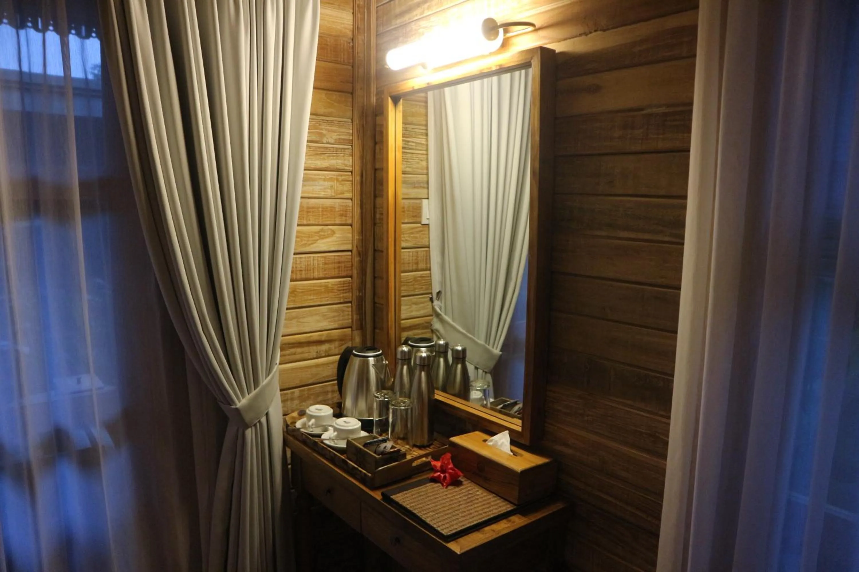 Coffee/tea facilities in De Umah Bali Eco Tradi Home