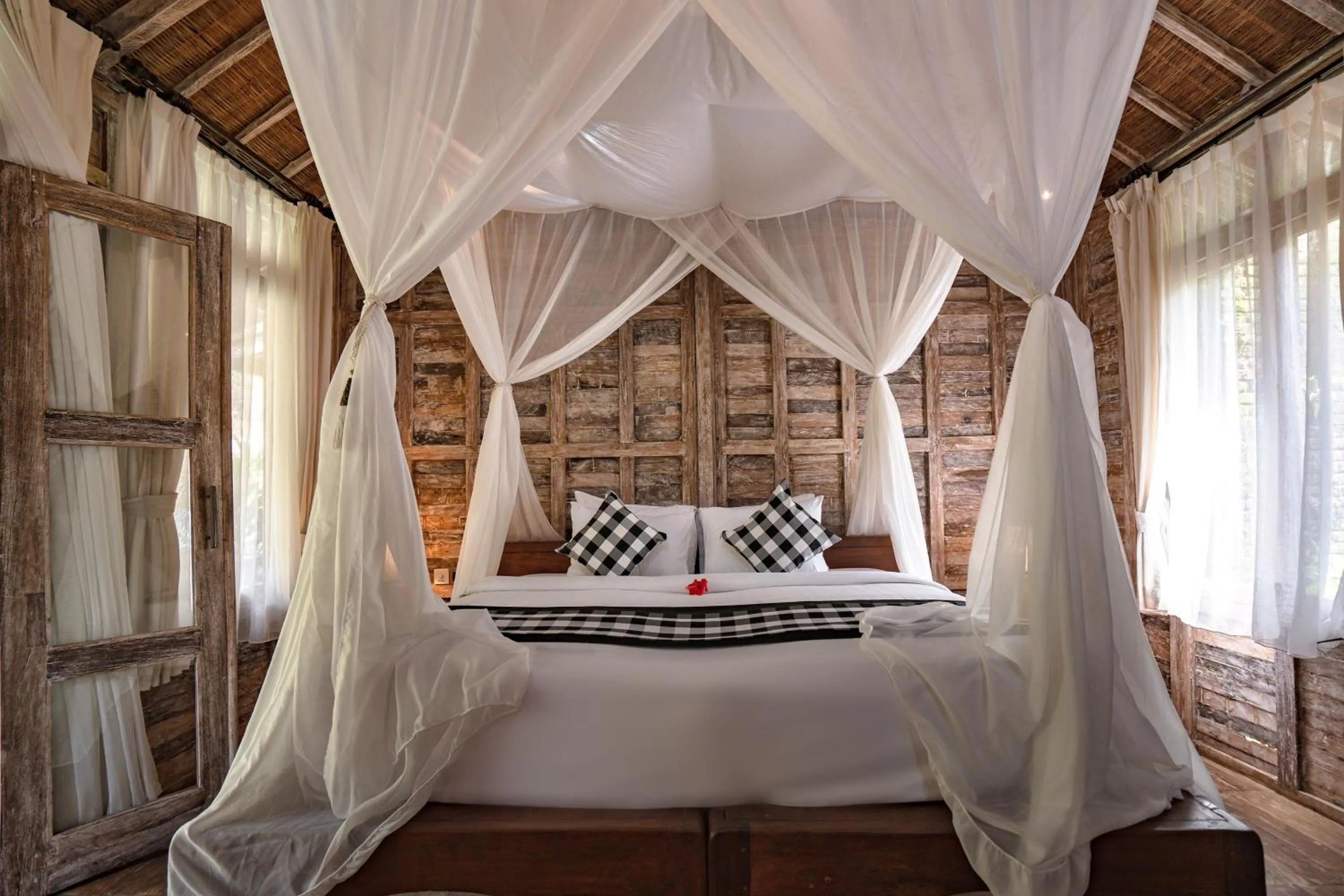 Bed in De Umah Bali Eco Tradi Home