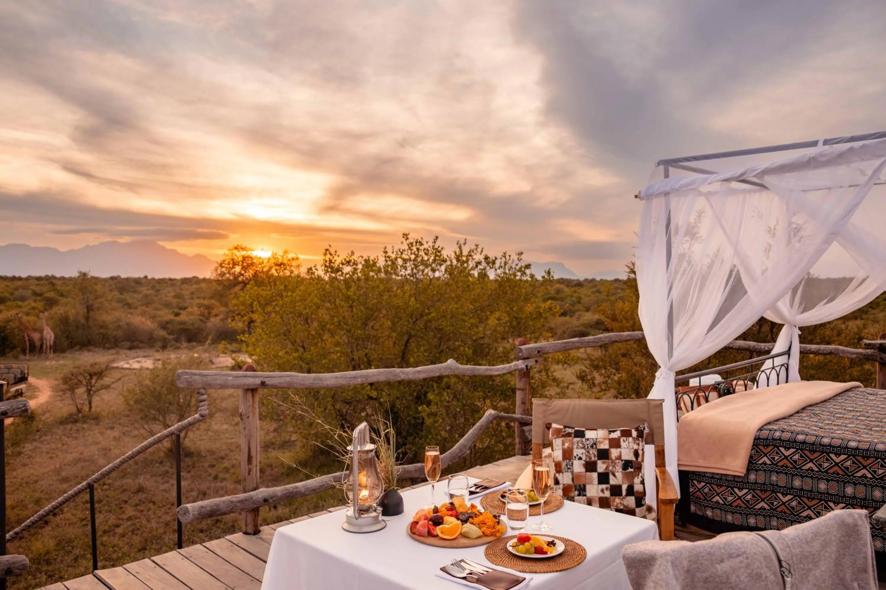 Evening entertainment in Kapama River Lodge
