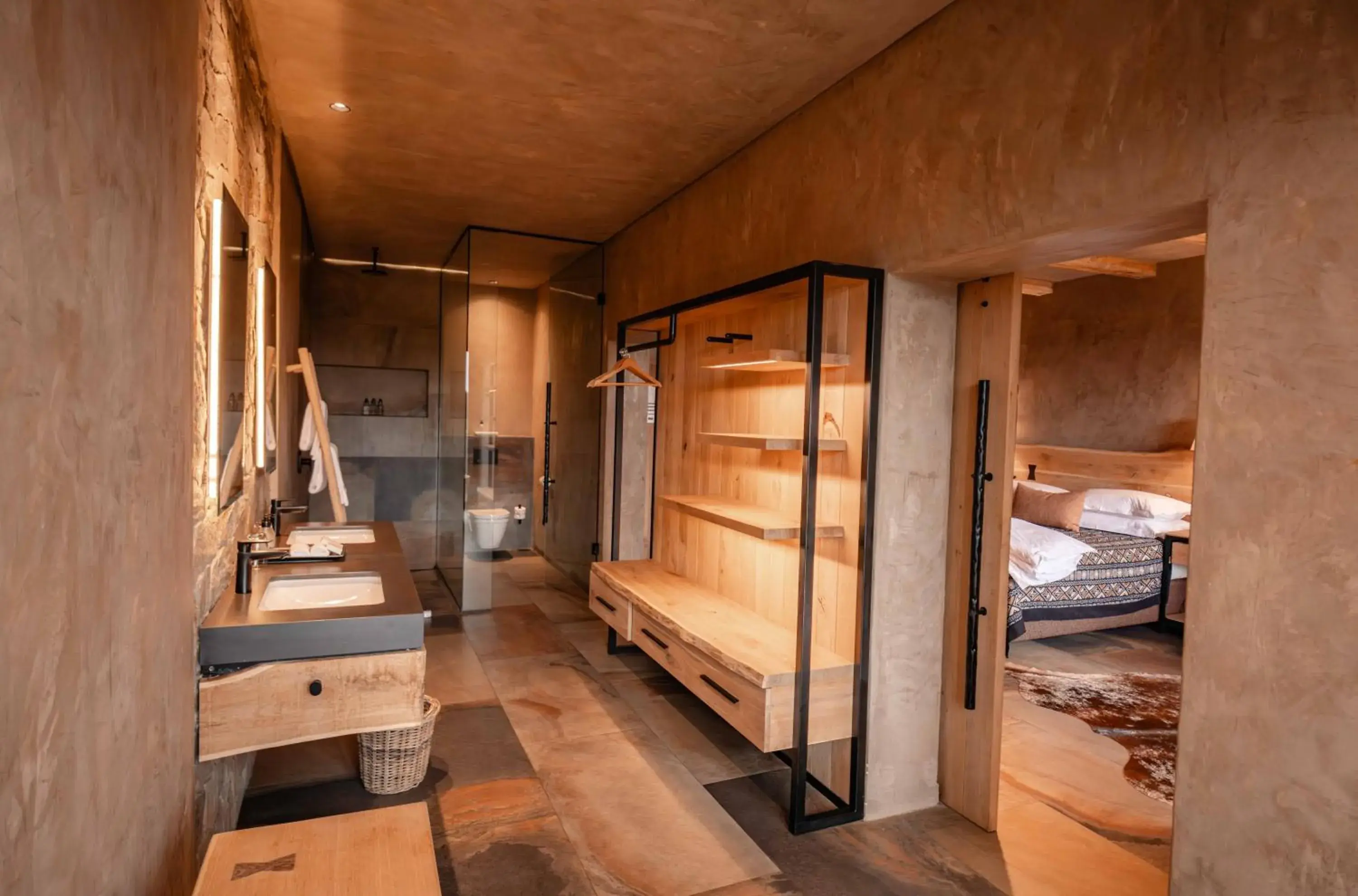 Bathroom, Bed in Kapama River Lodge Bathroom, Bed in Kapama River Lodge