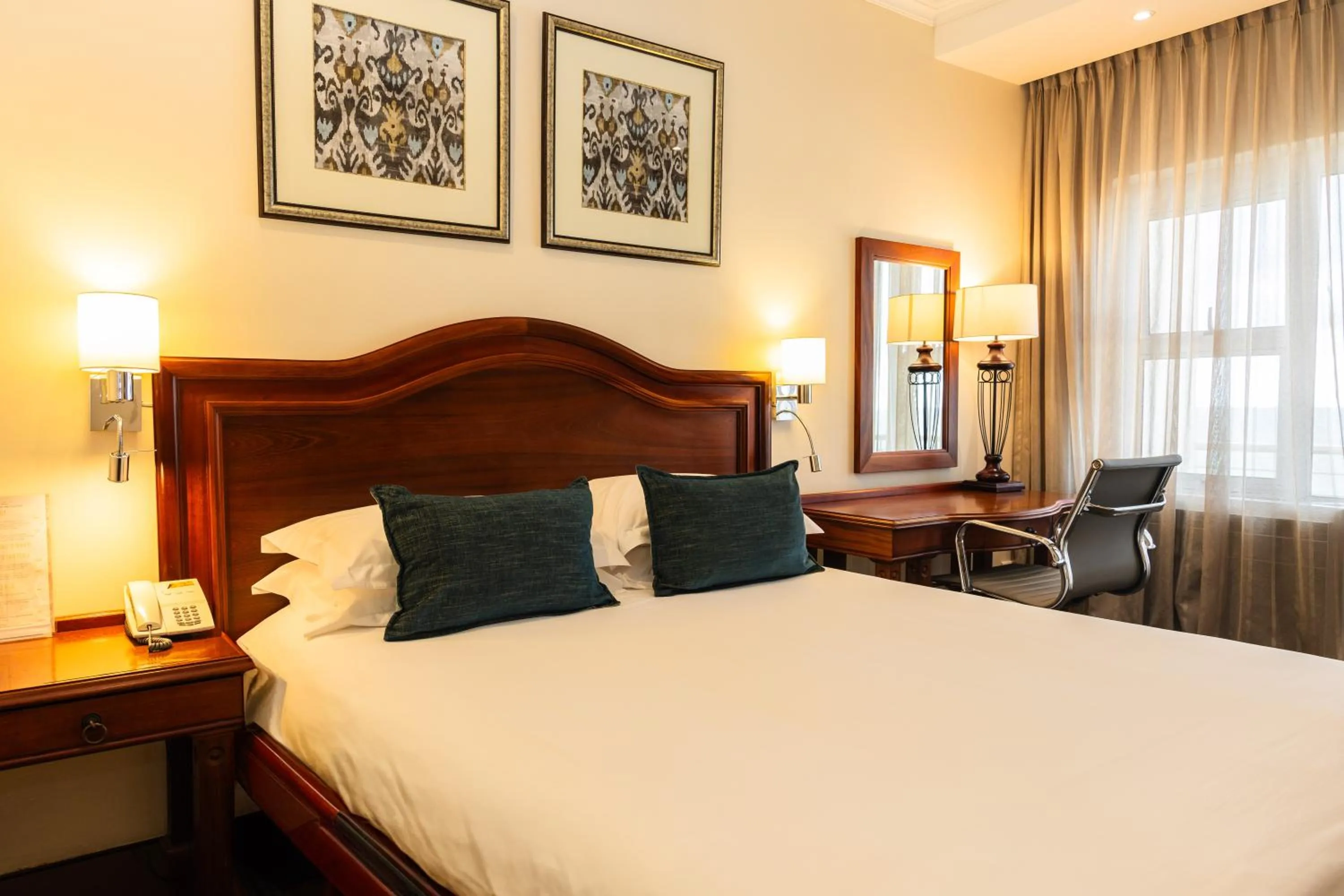 Bed in Premier Hotel Regent