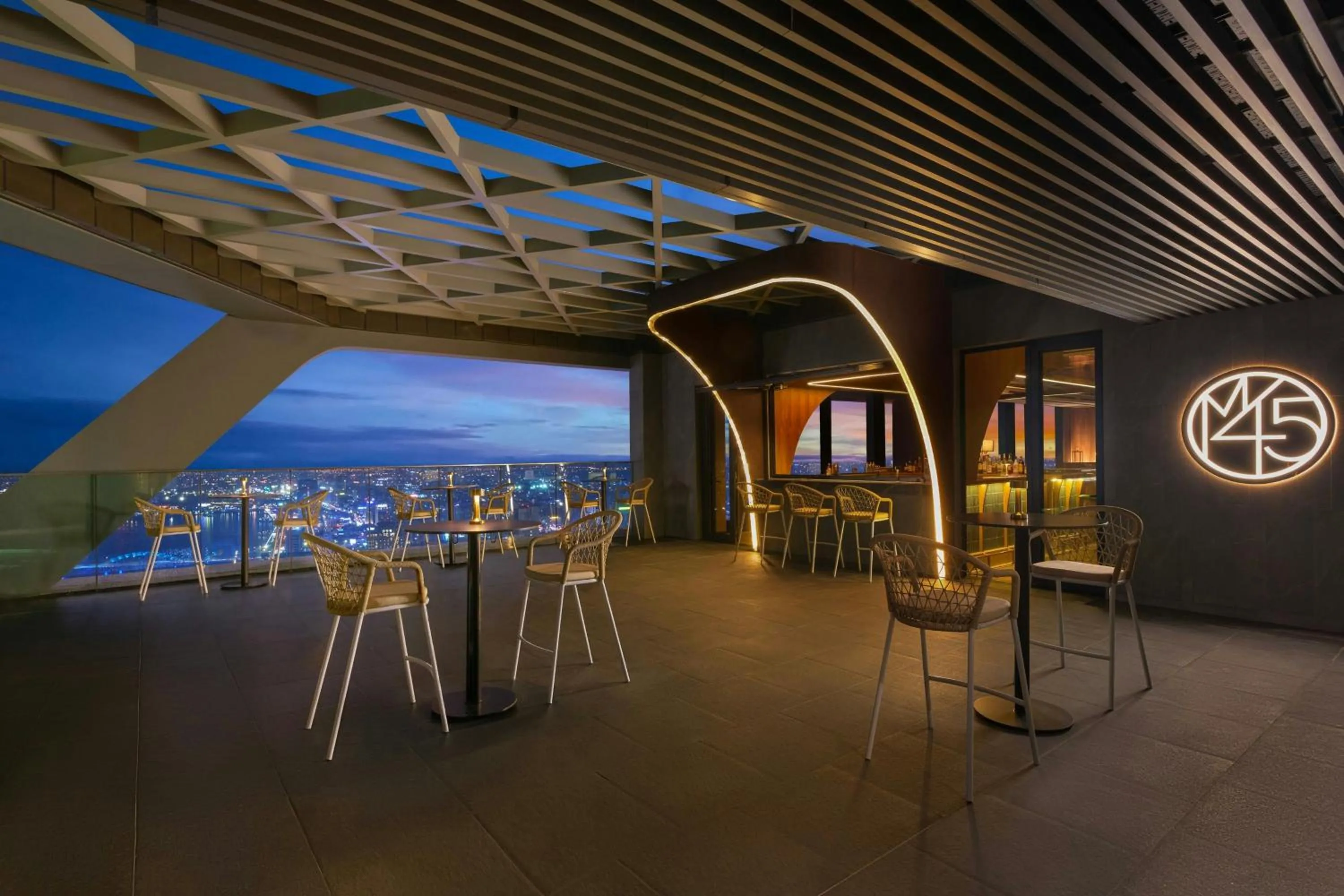 Lounge or bar in Marriott Executive Apartments Danang, Han River