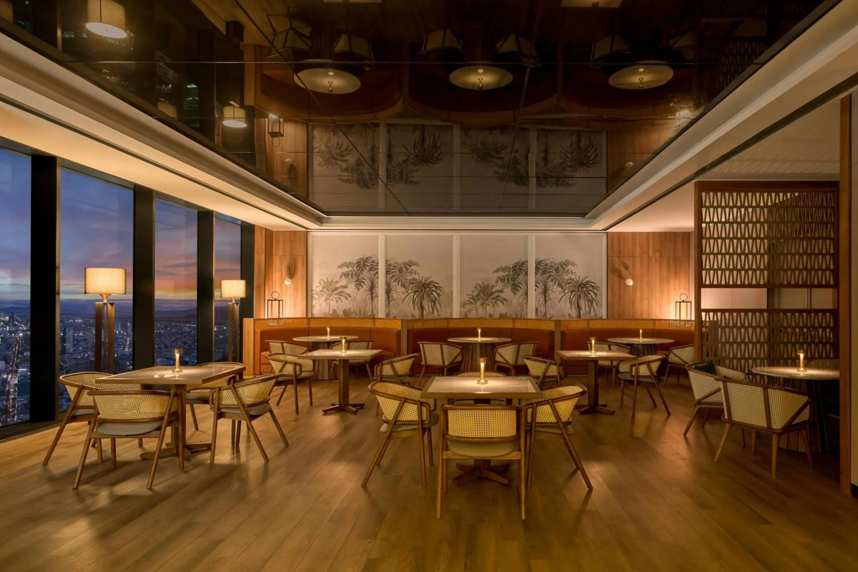 Lounge or bar in Marriott Executive Apartments Danang, Han River