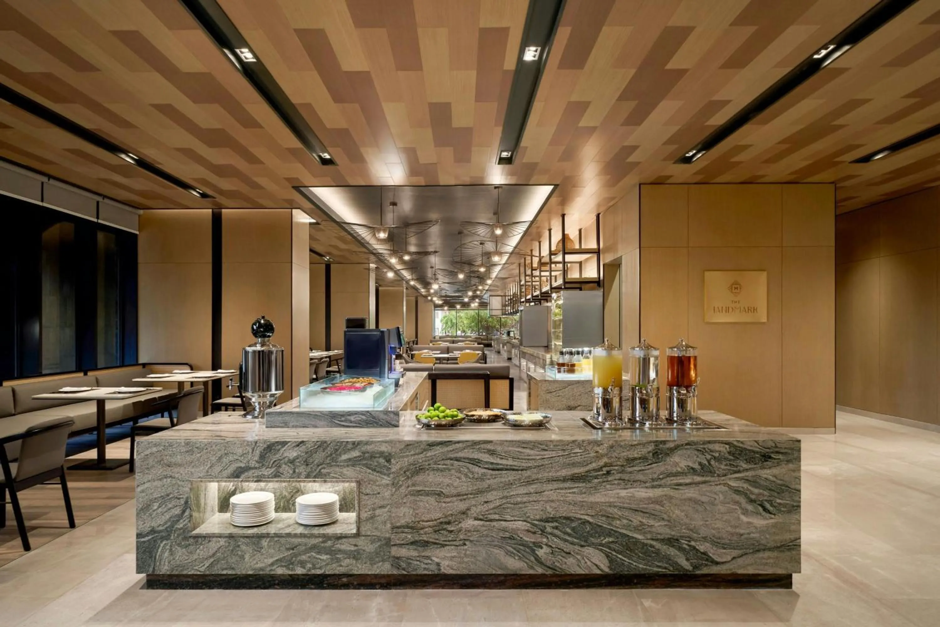 Restaurant/places to eat in Marriott Executive Apartments Danang, Han River
