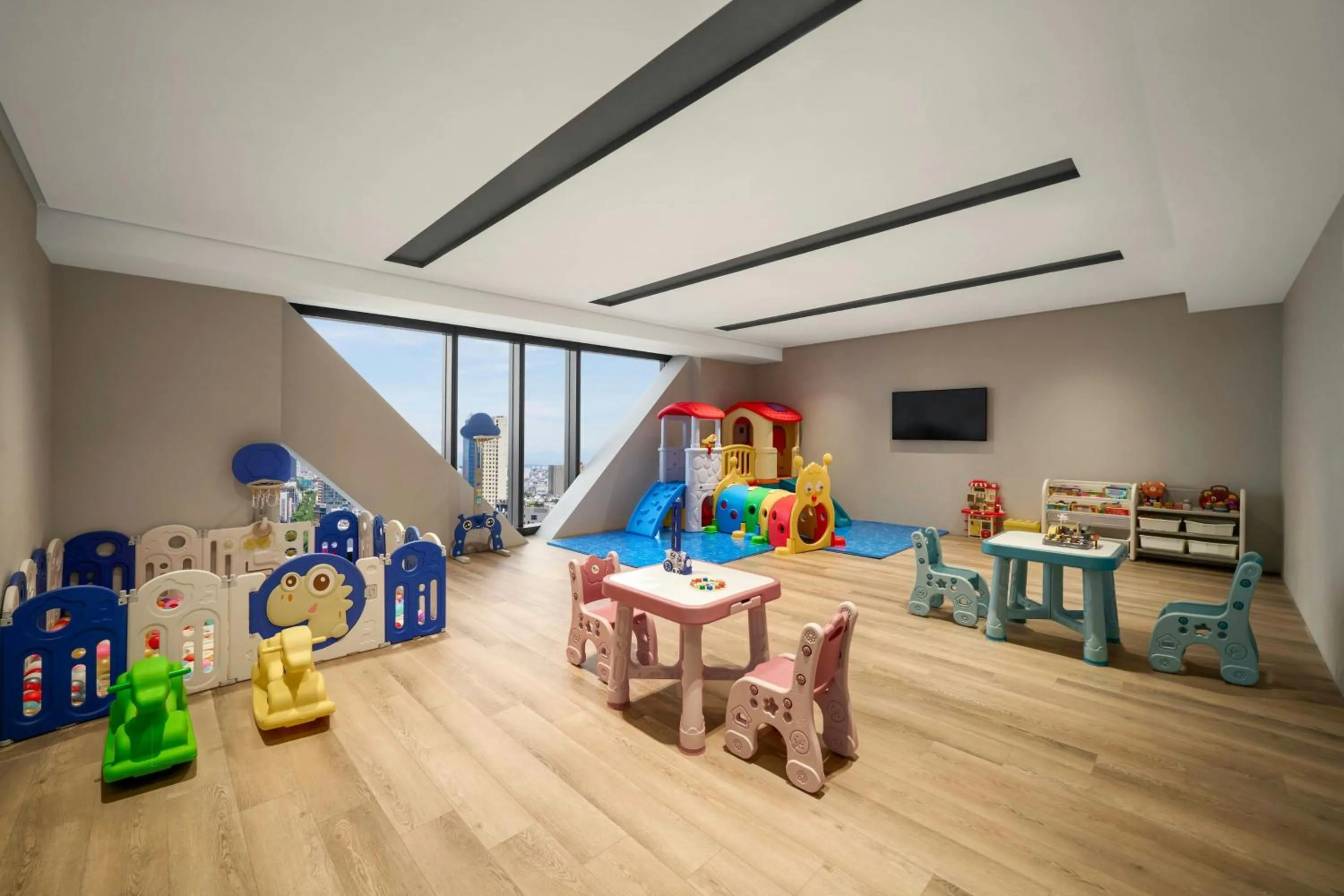 Fitness centre/facilities in Marriott Executive Apartments Danang, Han River