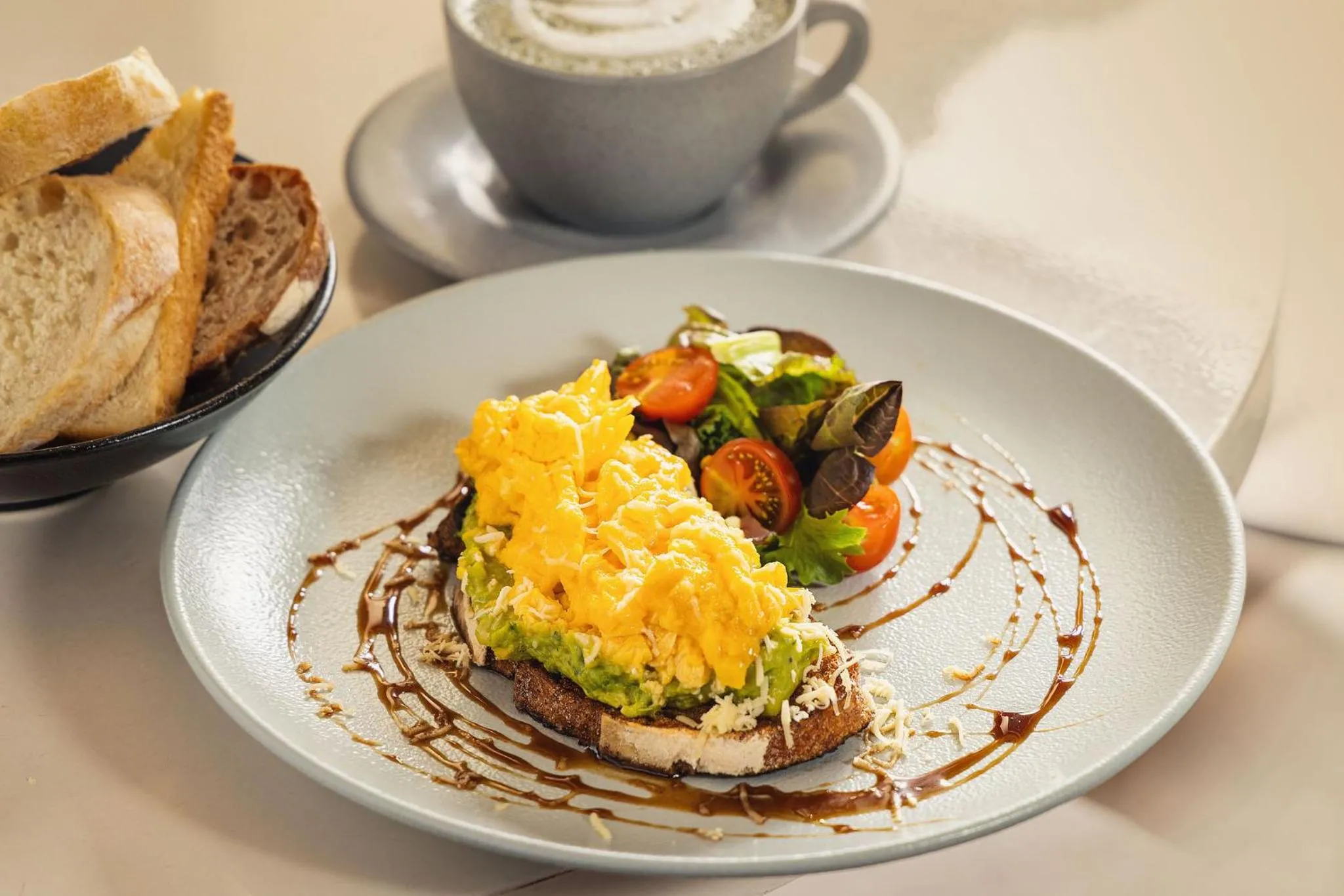 Breakfast in Loma, Medellin, a Tribute Portfolio Hotel