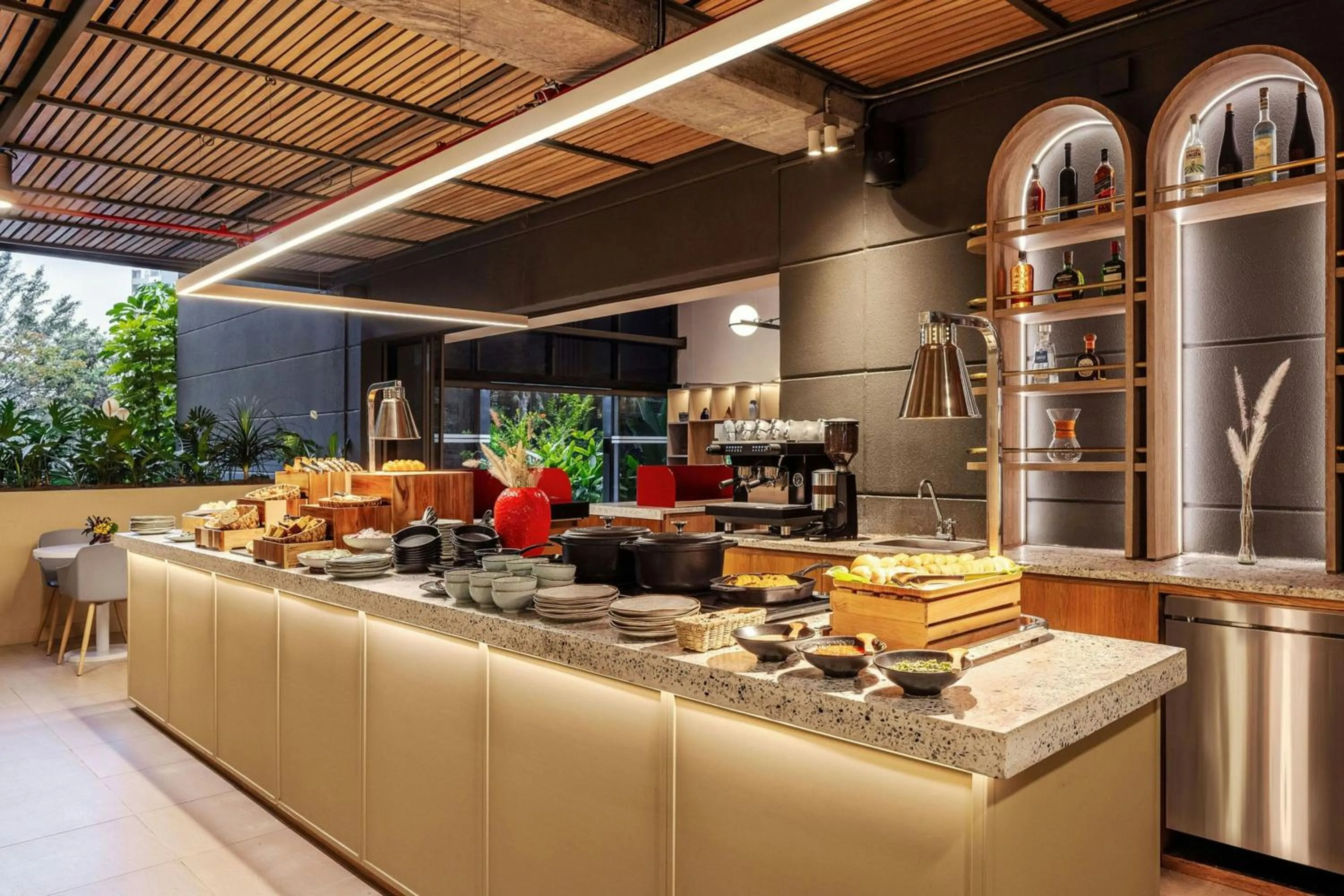 Breakfast in Loma, Medellin, a Tribute Portfolio Hotel