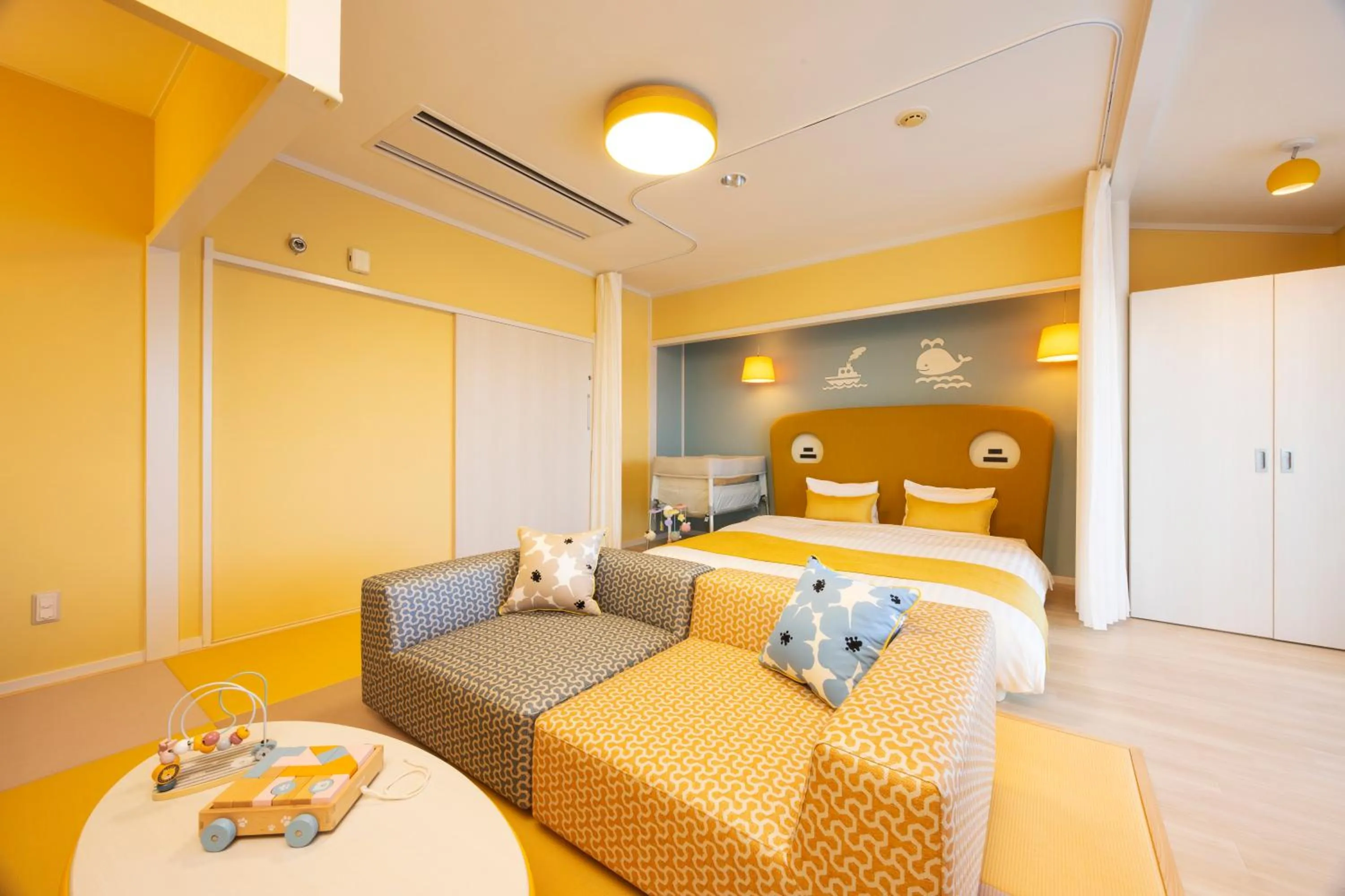 Bed in Kamogawa Grand Hotel