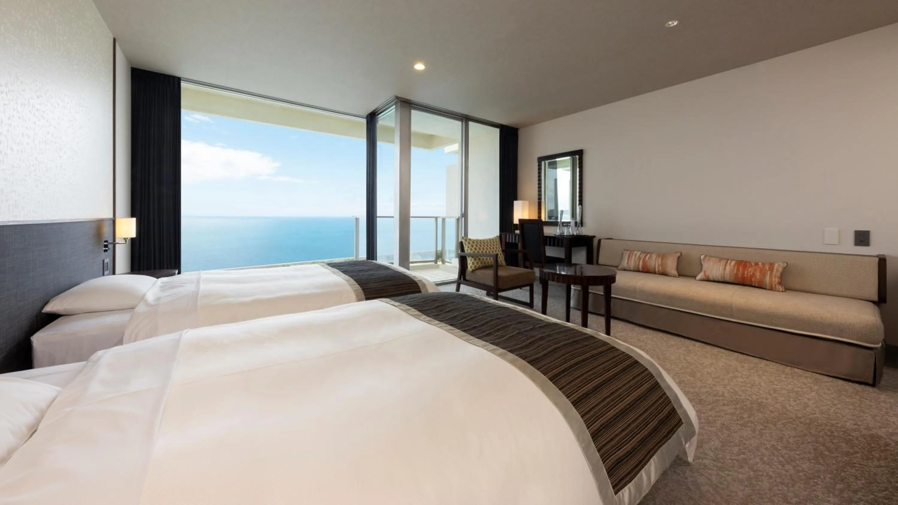 Bed in Kamogawa Grand Hotel