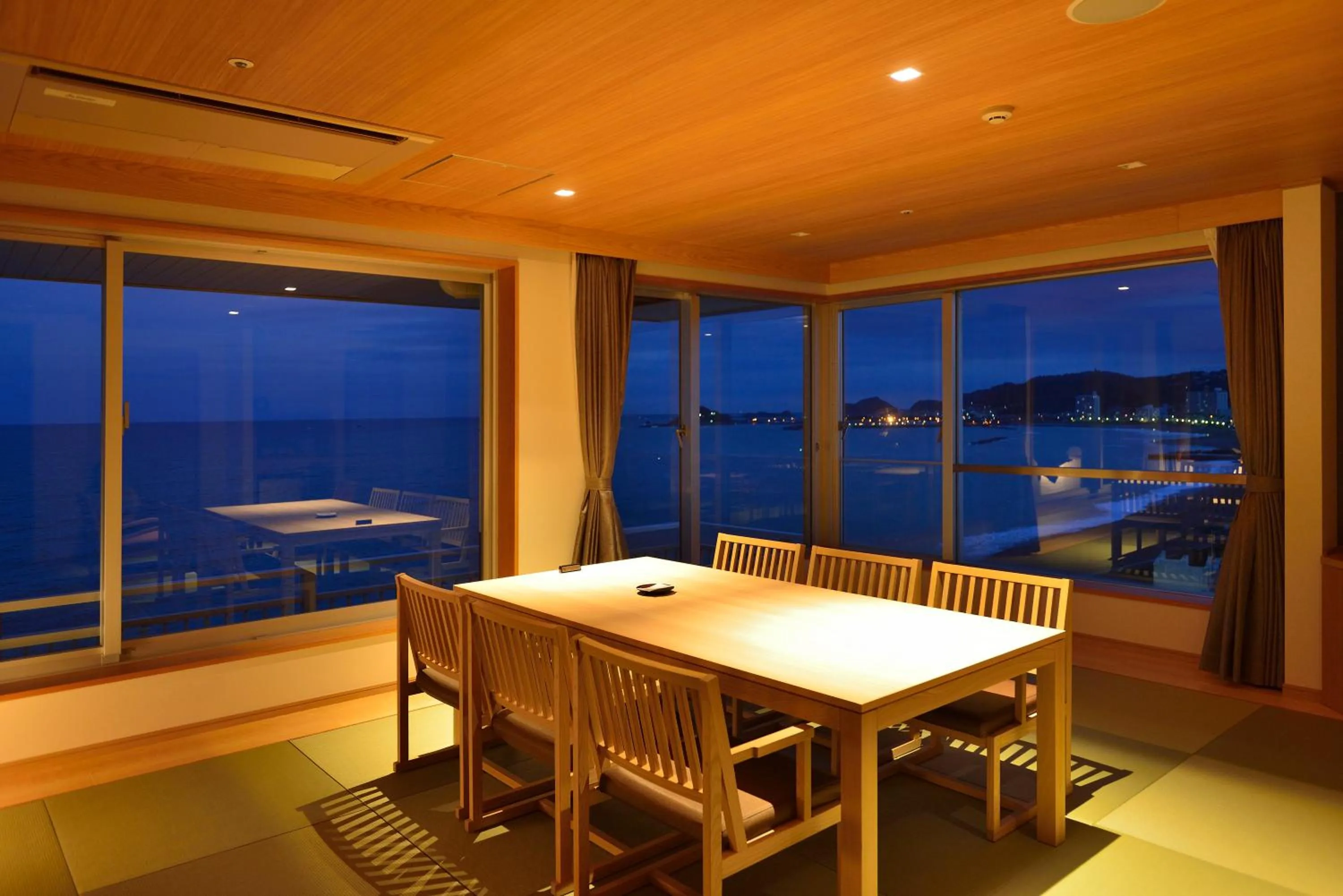 Photo of the whole room in Kamogawa Grand Hotel