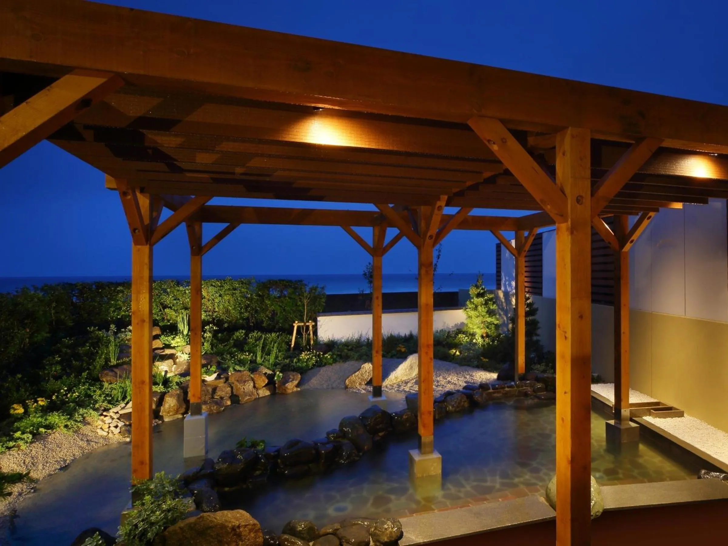 Hot Spring Bath in Kamogawa Grand Hotel