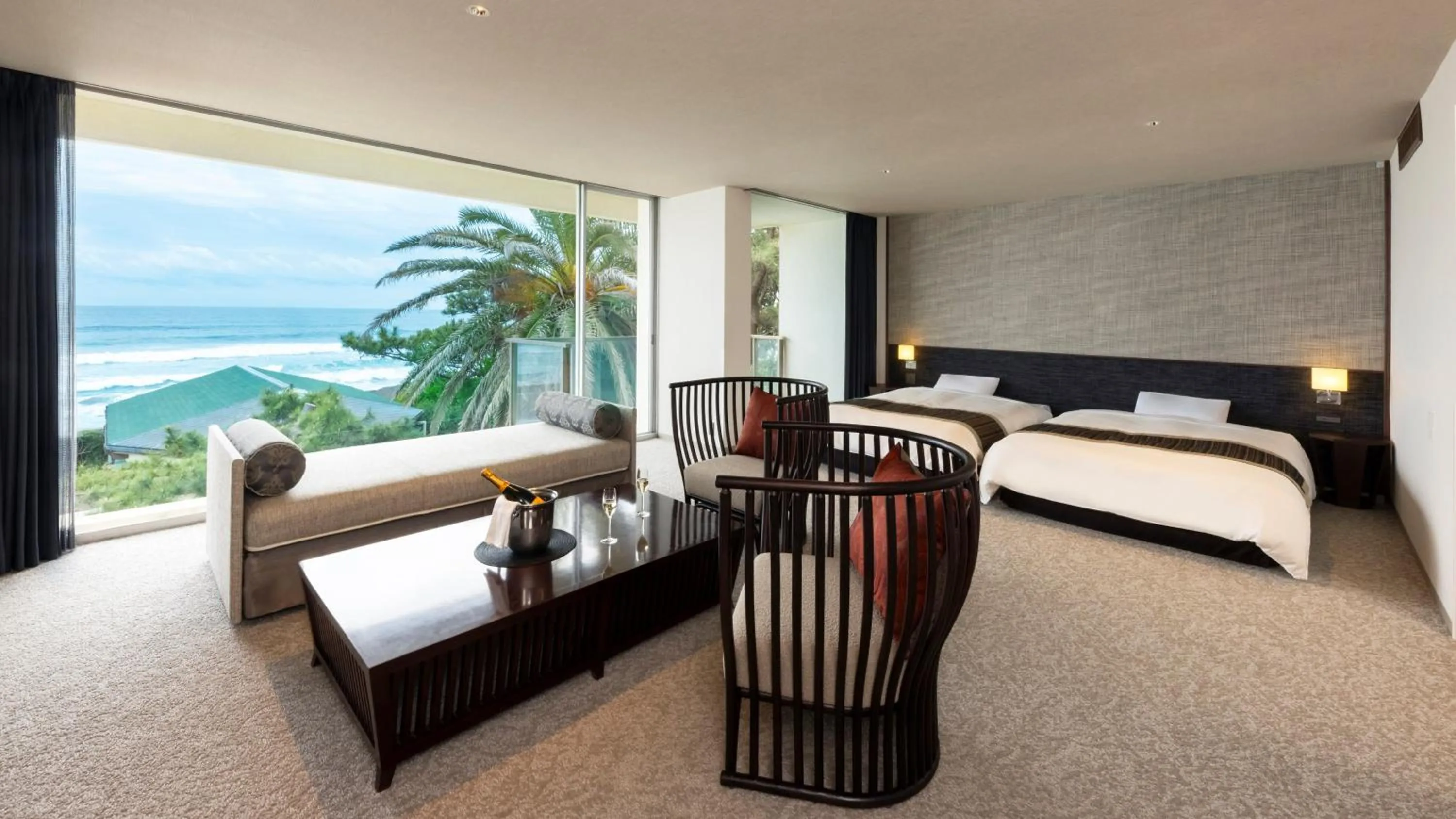 Bed in Kamogawa Grand Hotel