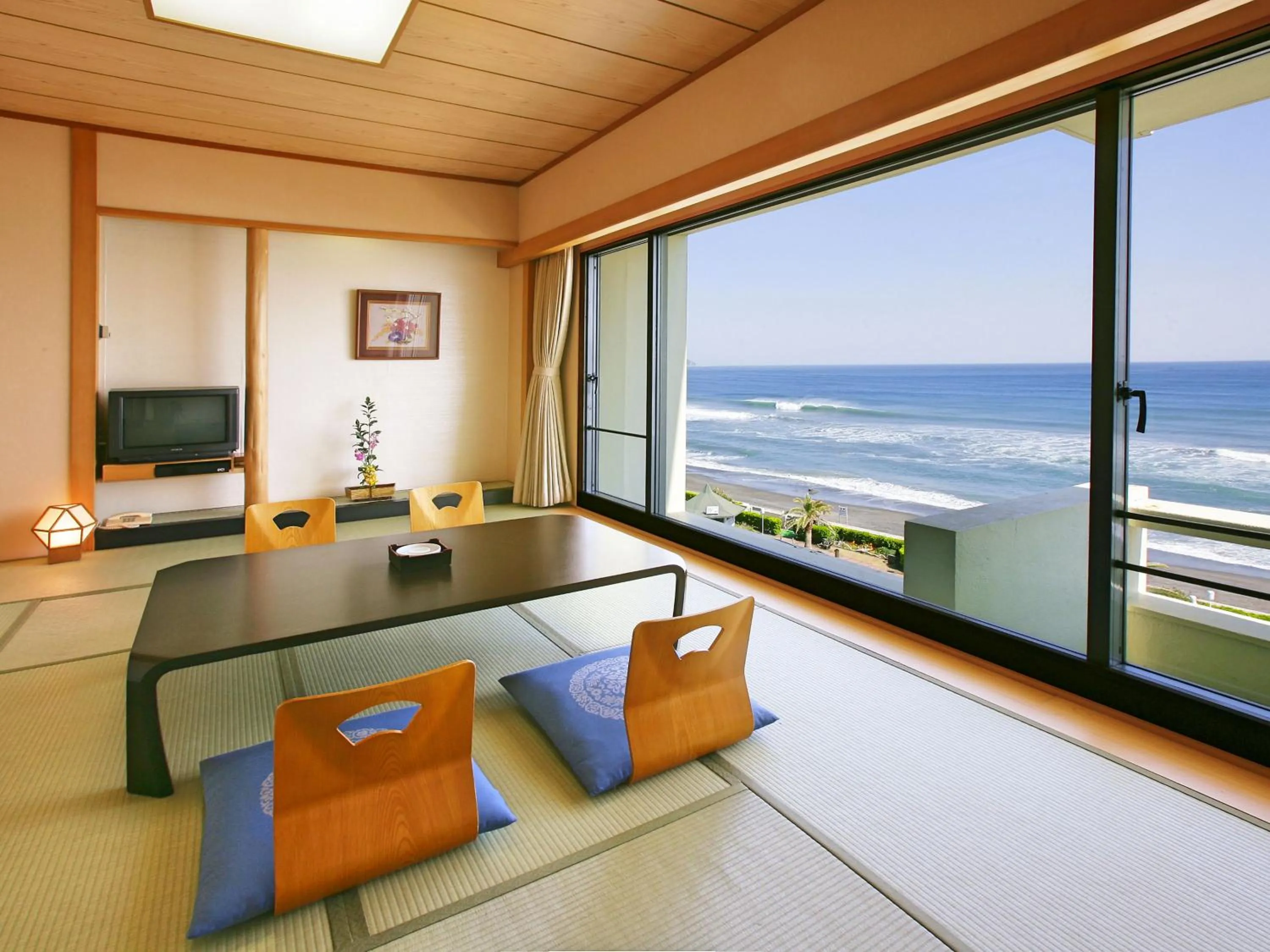 Photo of the whole room in Kamogawa Grand Hotel