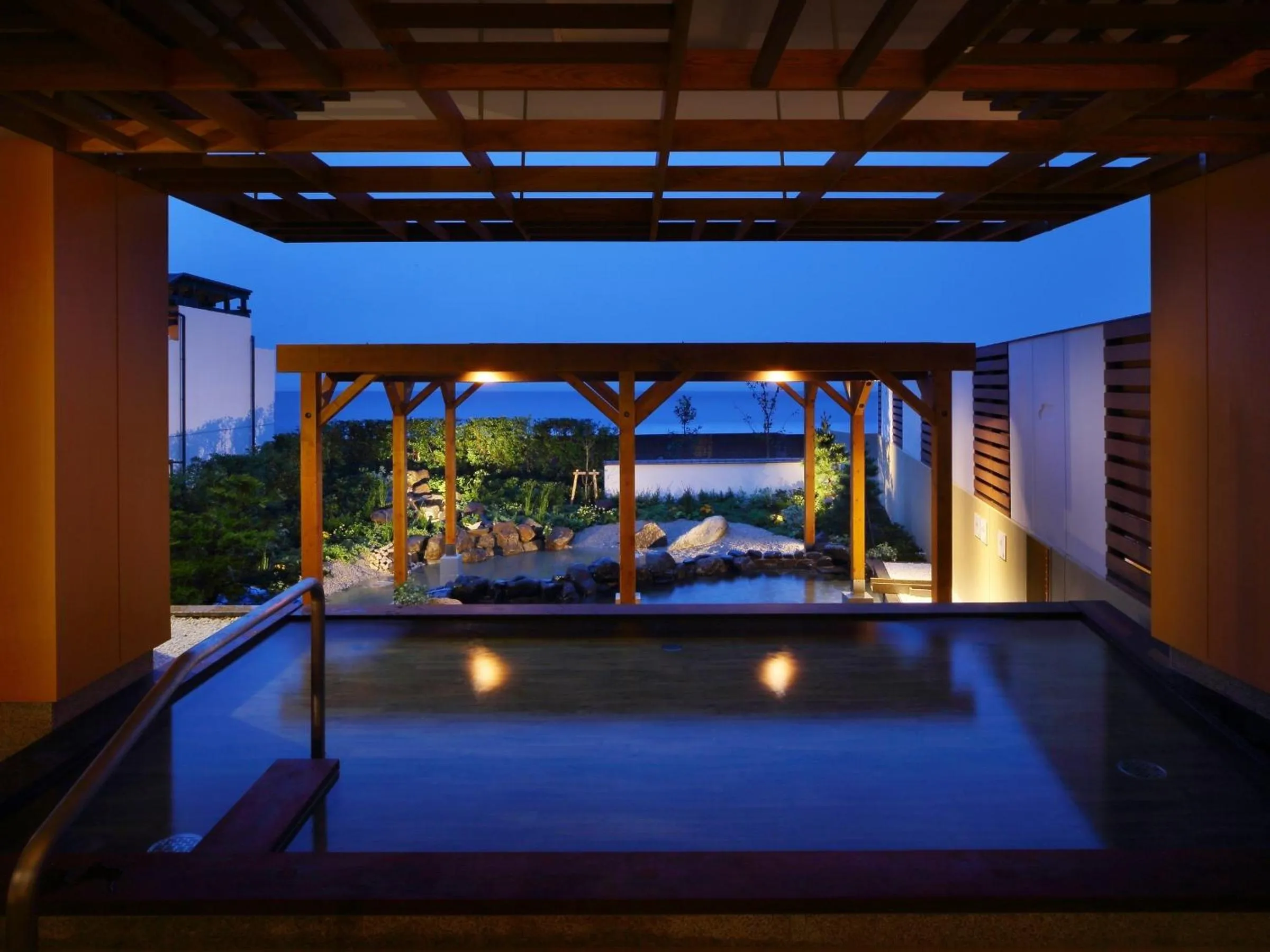 Hot Spring Bath in Kamogawa Grand Hotel