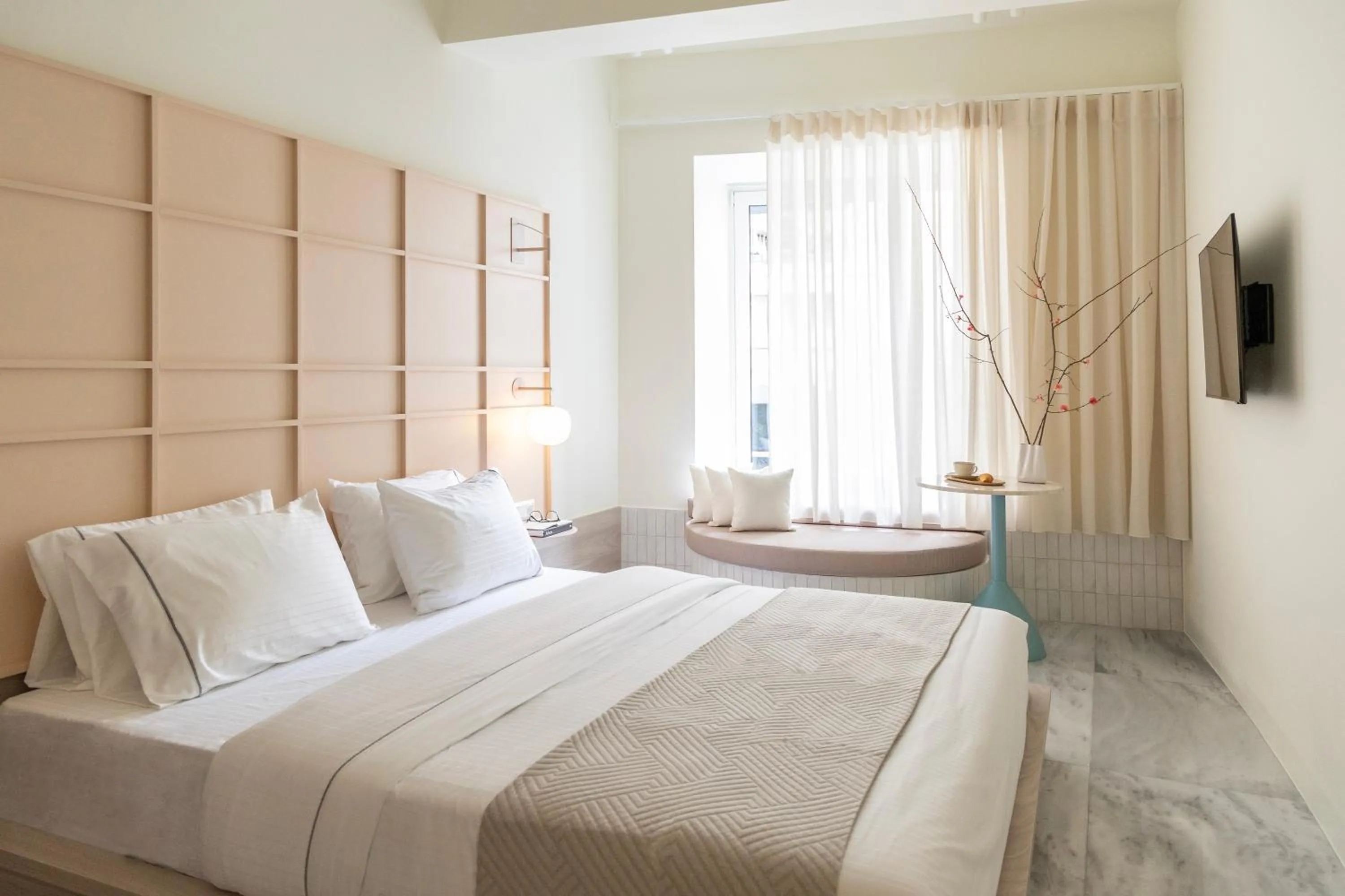 Bed in Milioni by Oniro