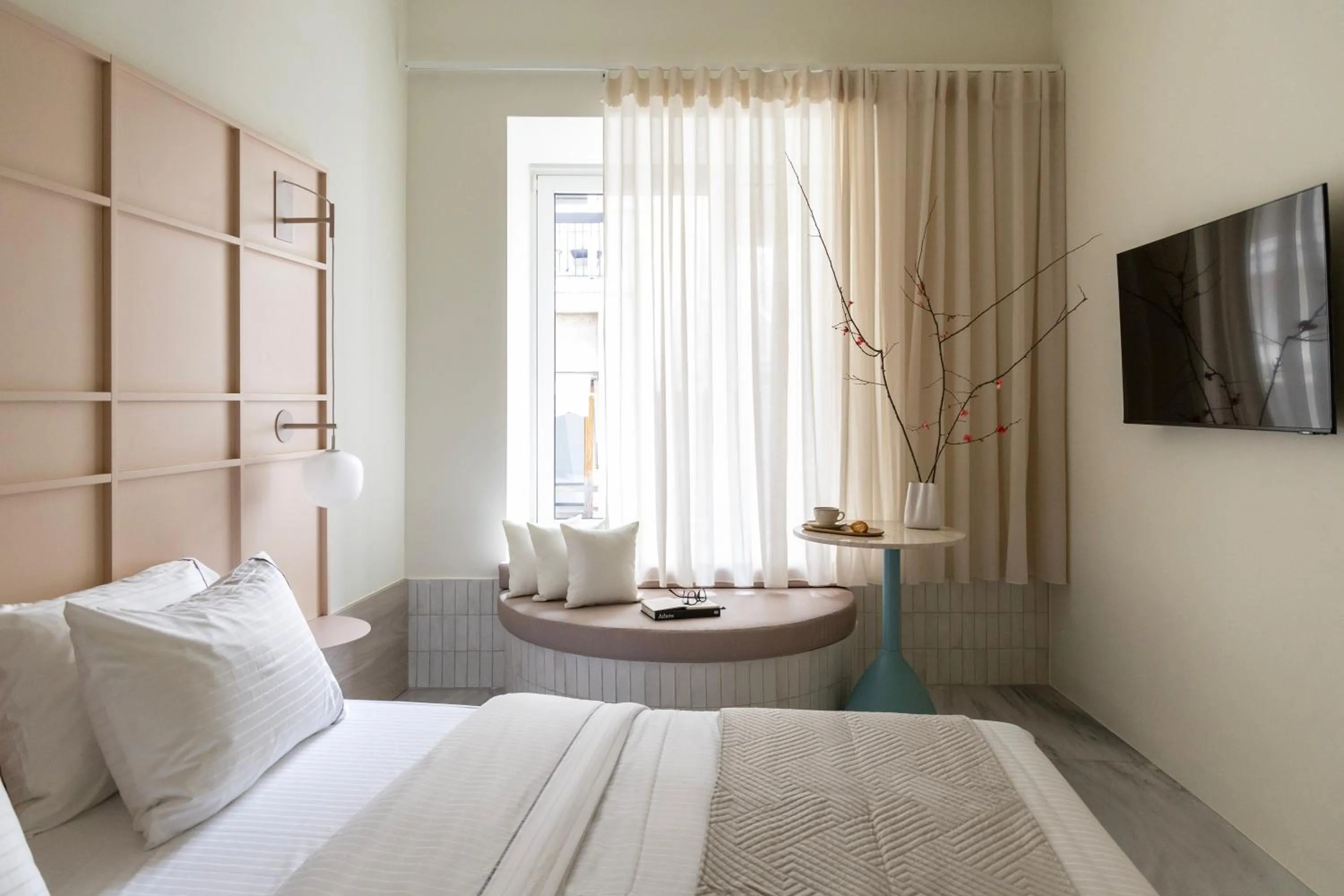 Bed in Milioni by Oniro