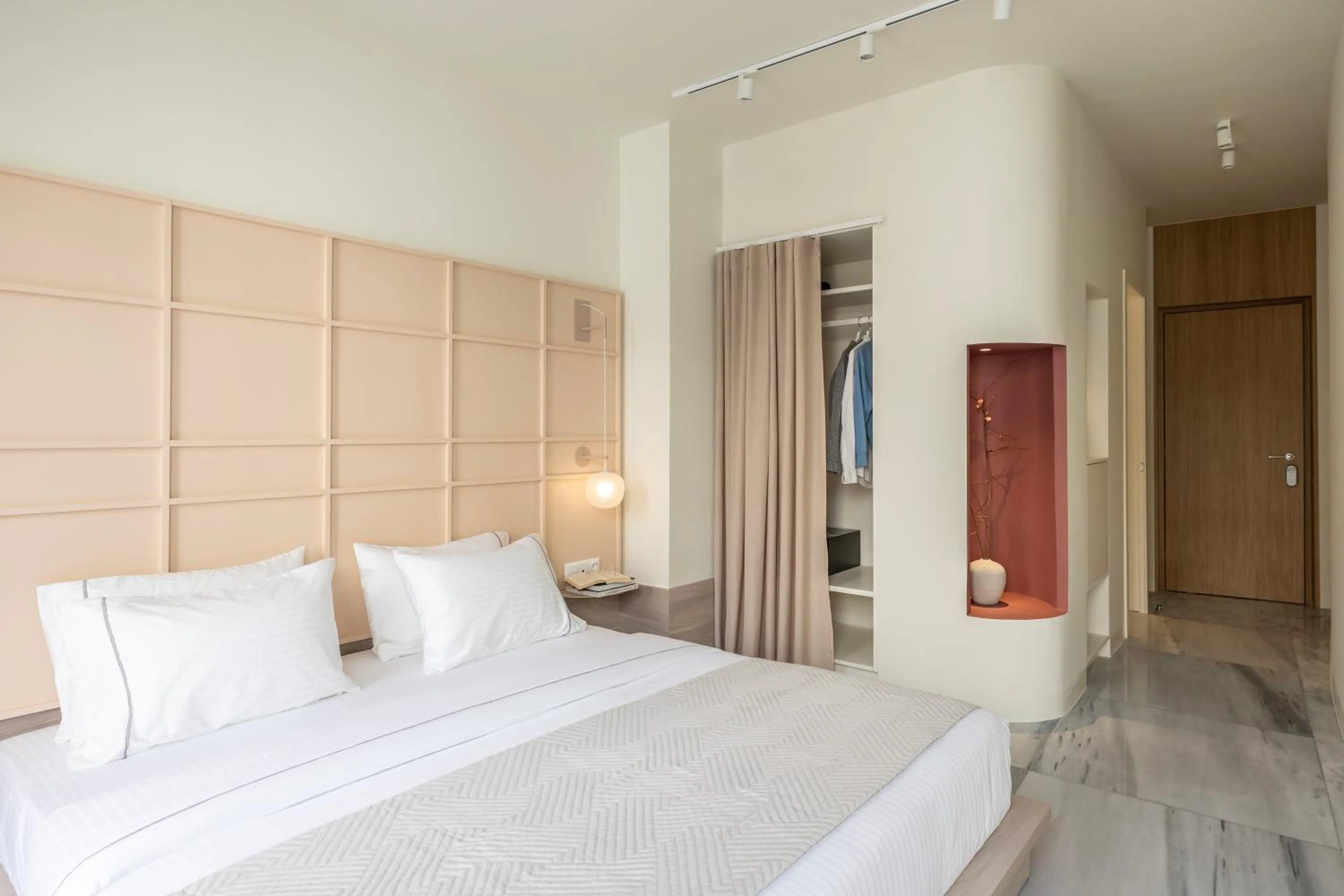 Bed in Milioni by Oniro