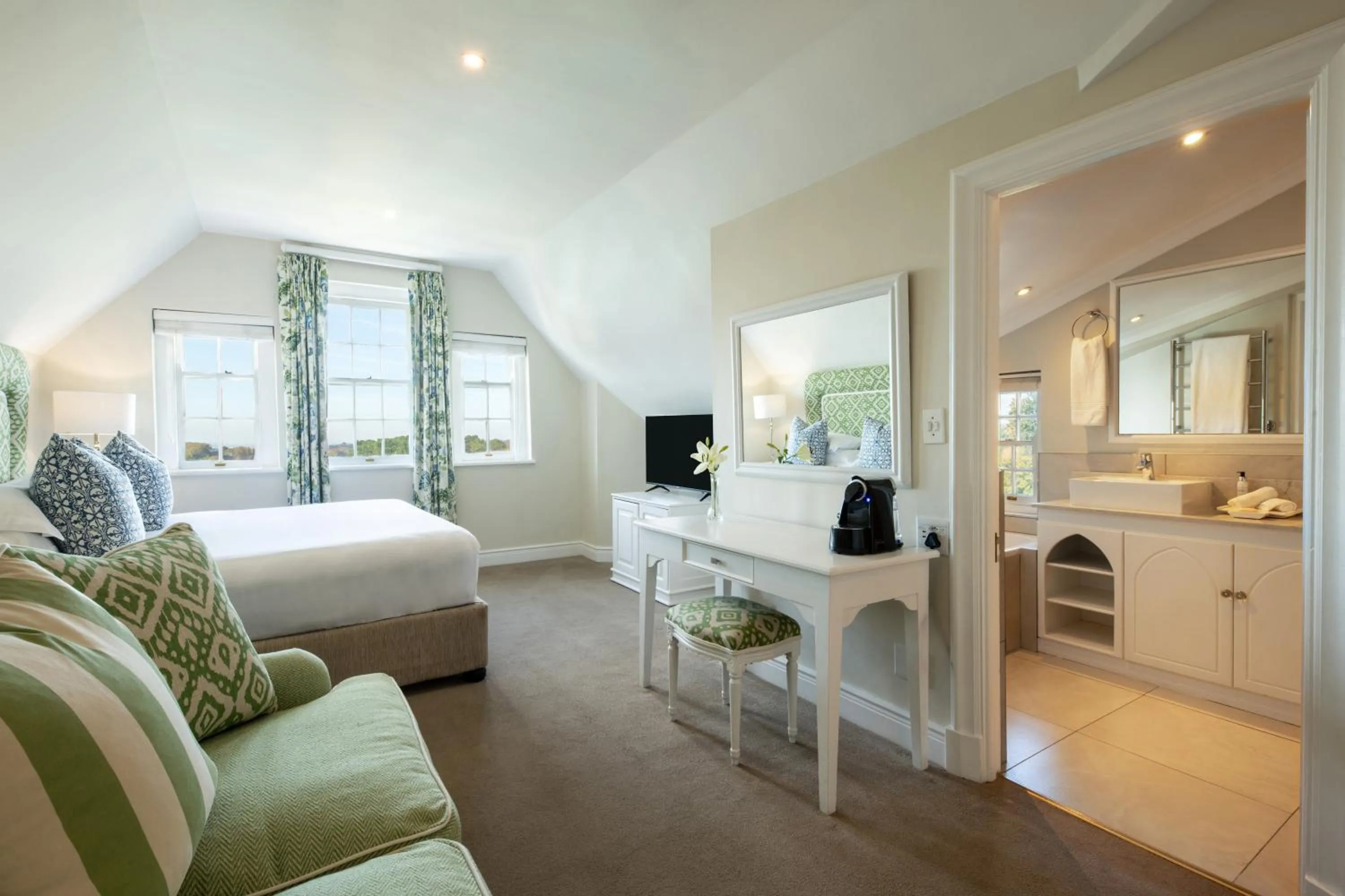 Bedroom in The Cellars-Hohenort