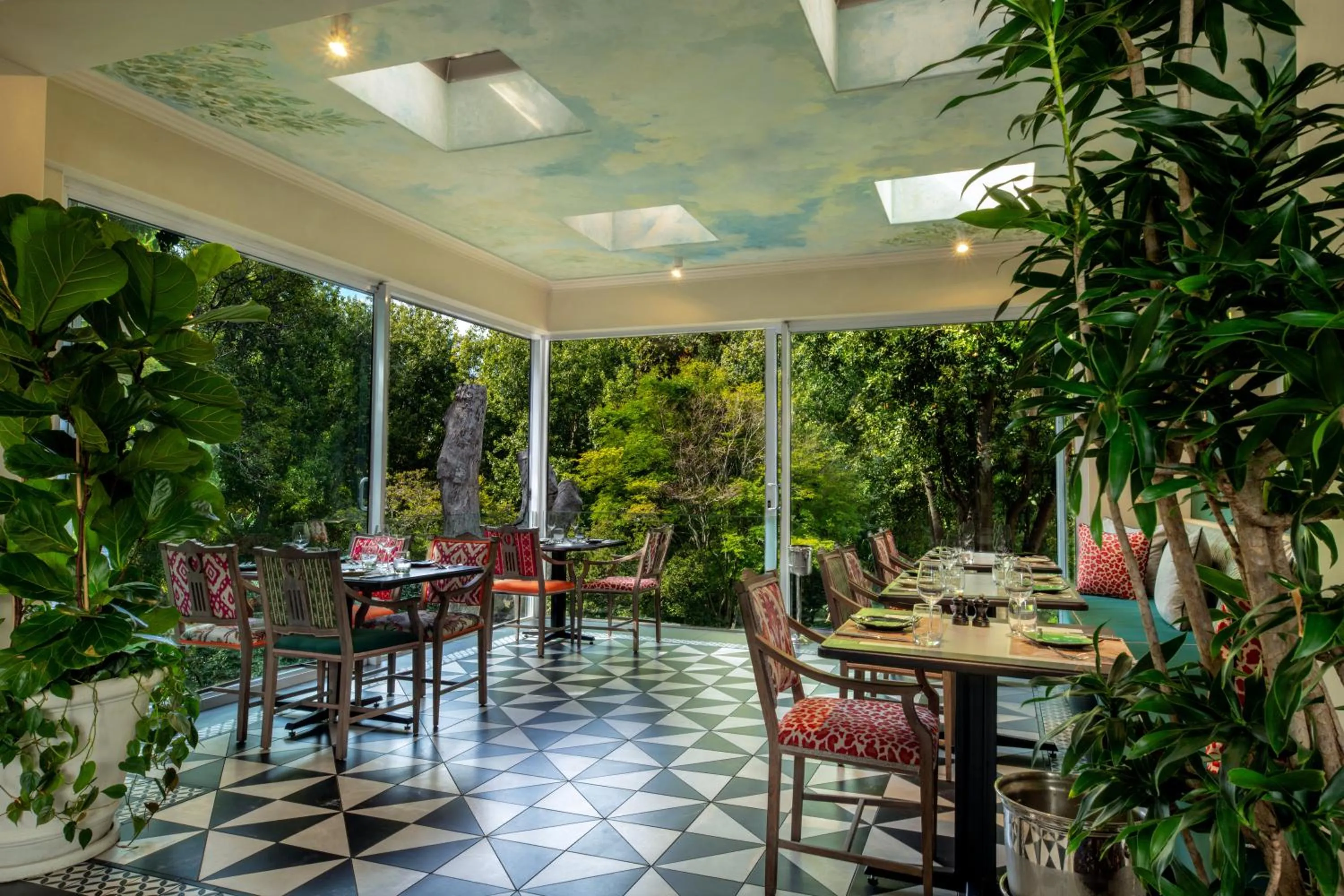 Restaurant/places to eat in The Cellars-Hohenort