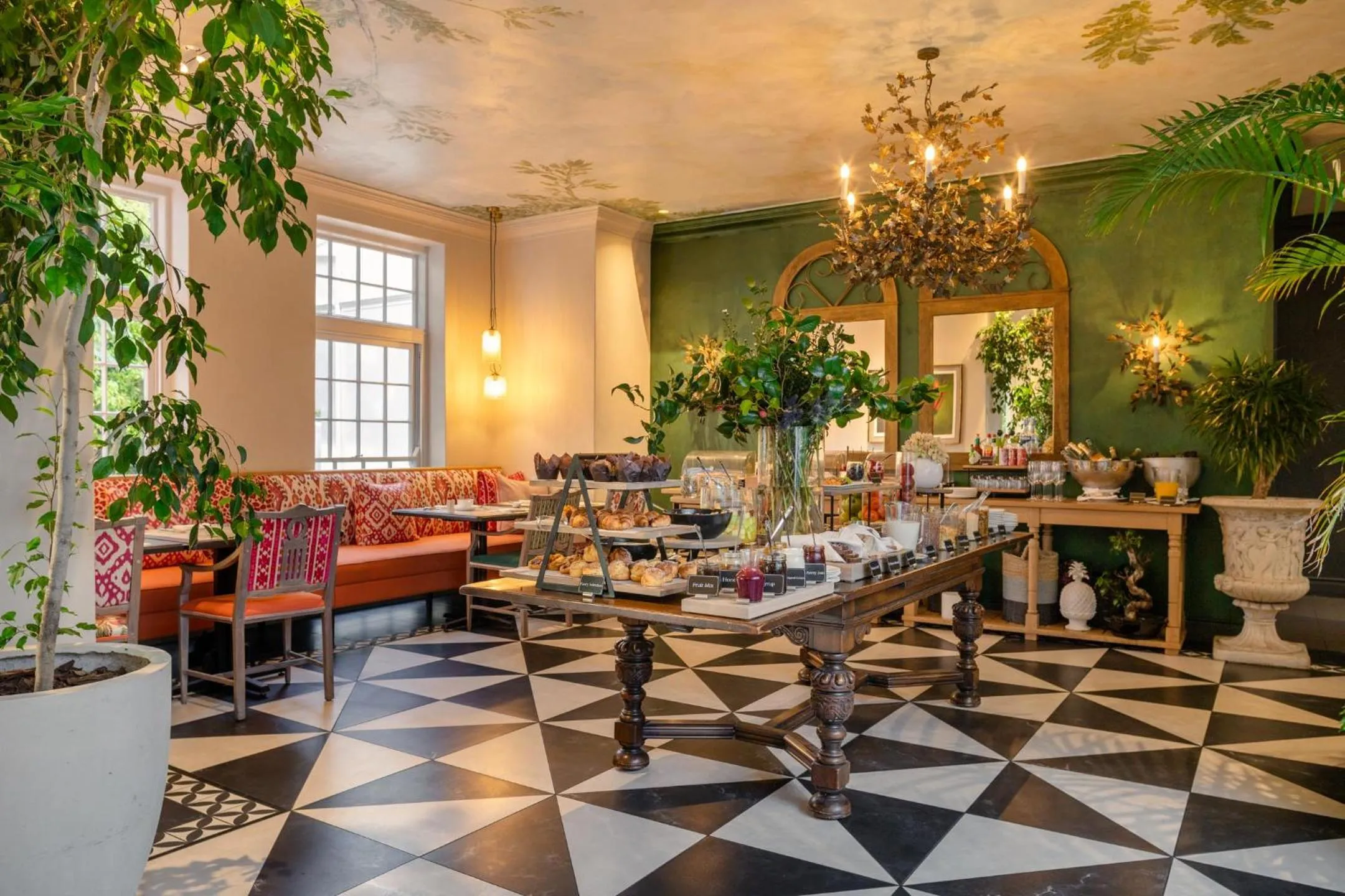 Breakfast in The Cellars-Hohenort