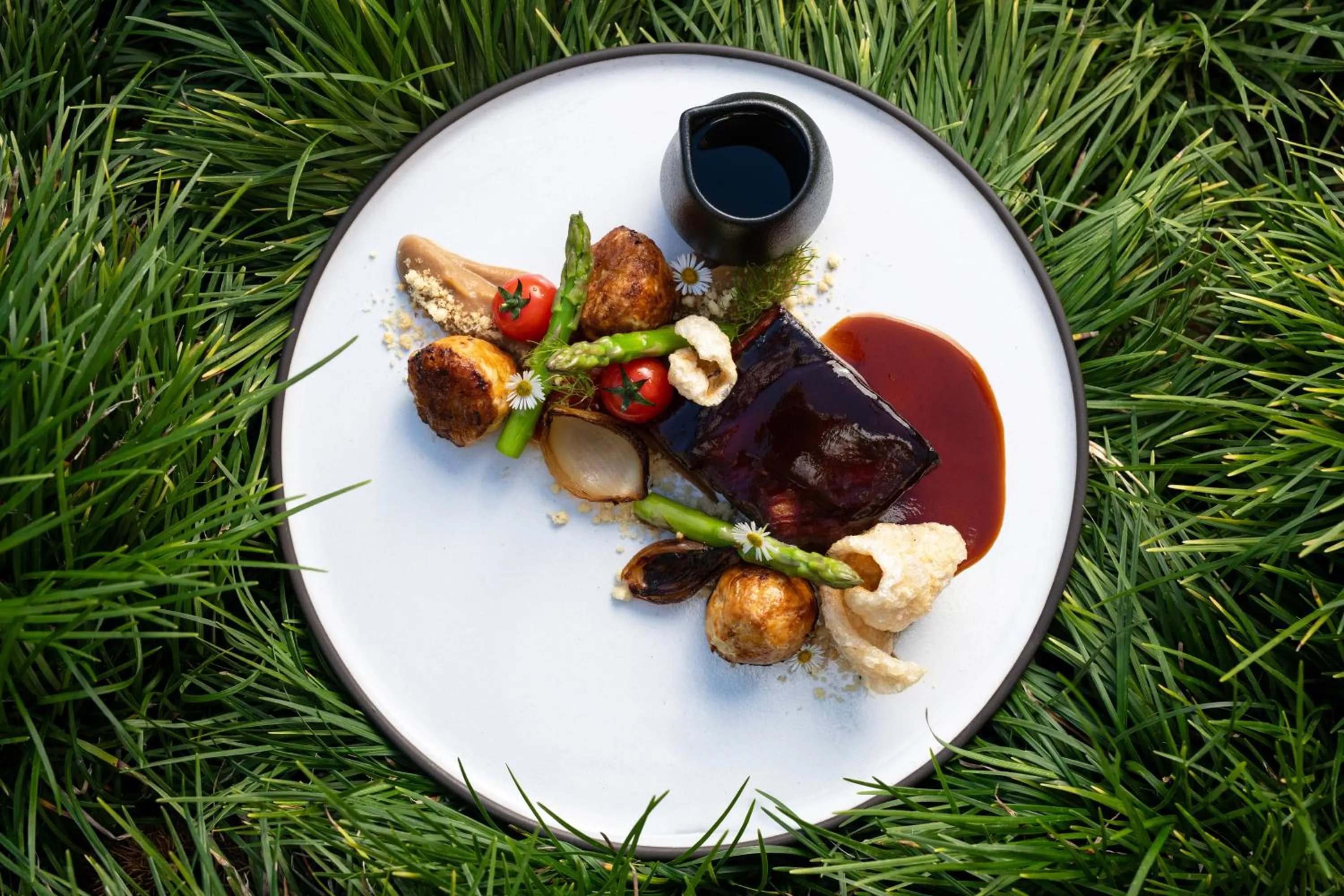 Food in The Cellars-Hohenort