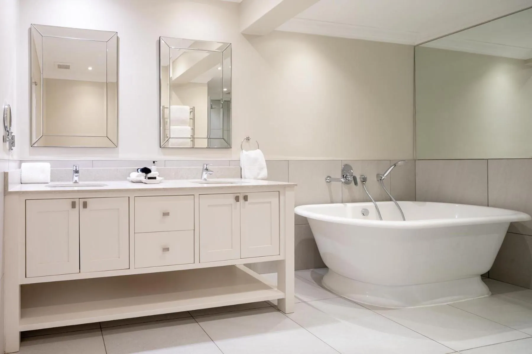 Bathroom in The Plettenberg Hotel