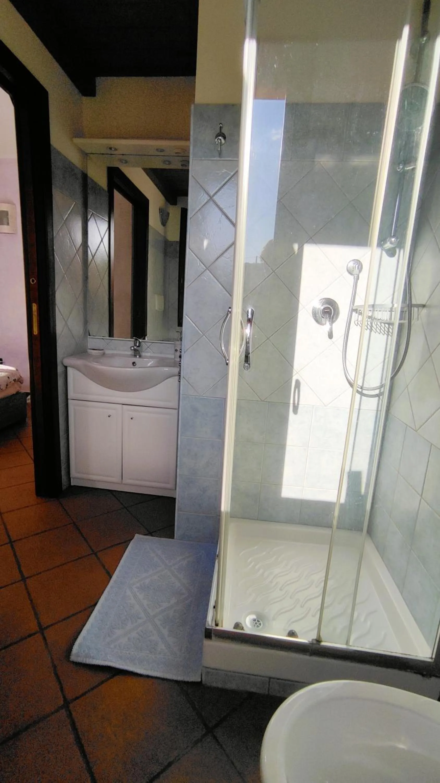 Bathroom in Grotta Delle Fate