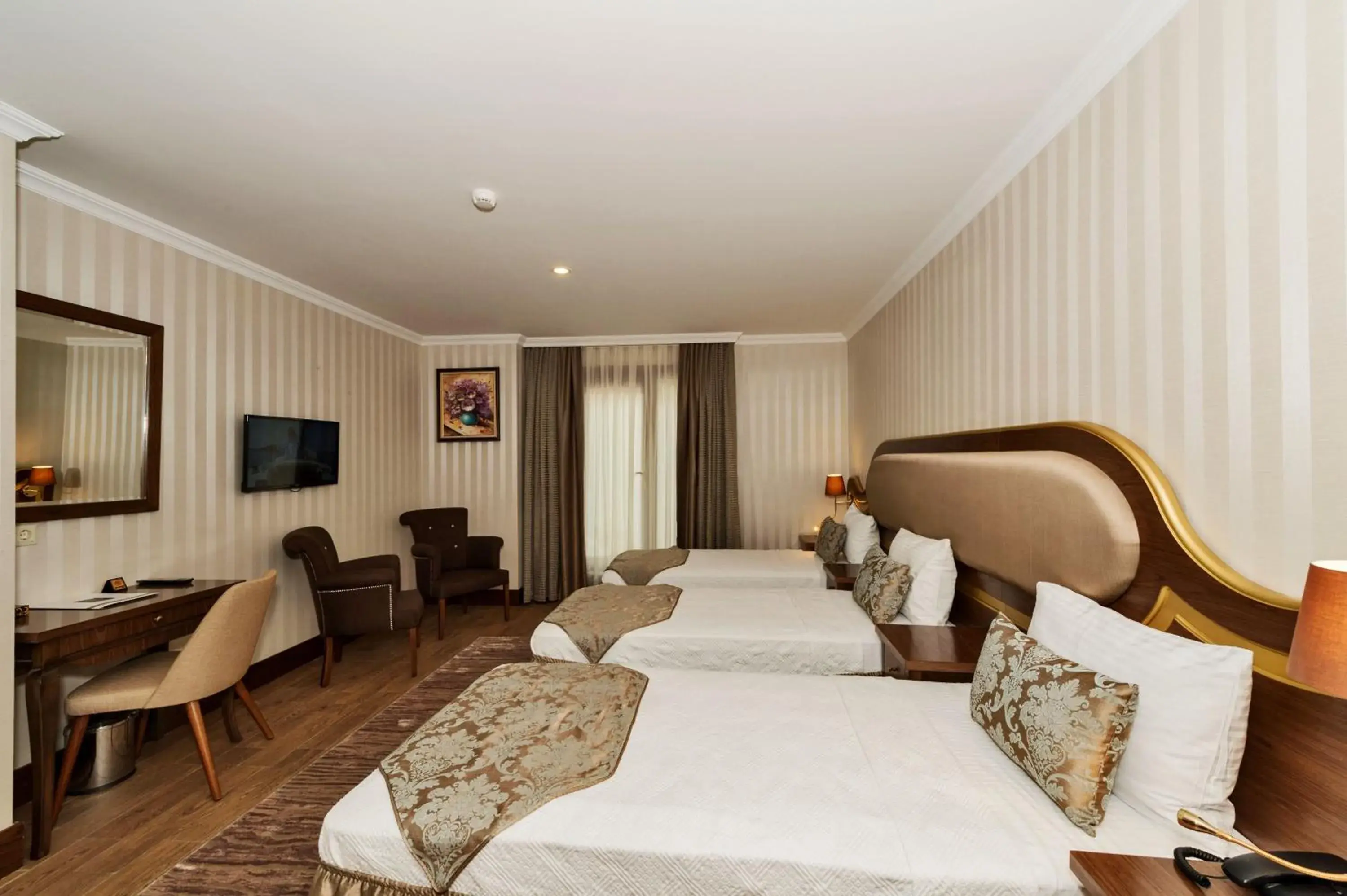 Bed in The Central Hotel Bed in The Central Hotel