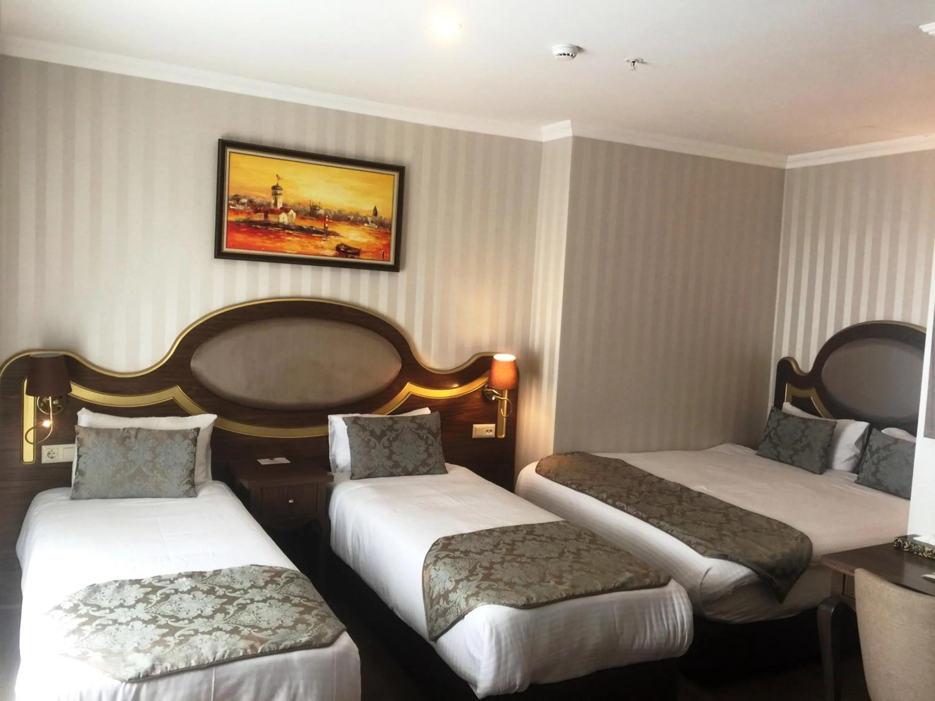 Bed in The Central Hotel