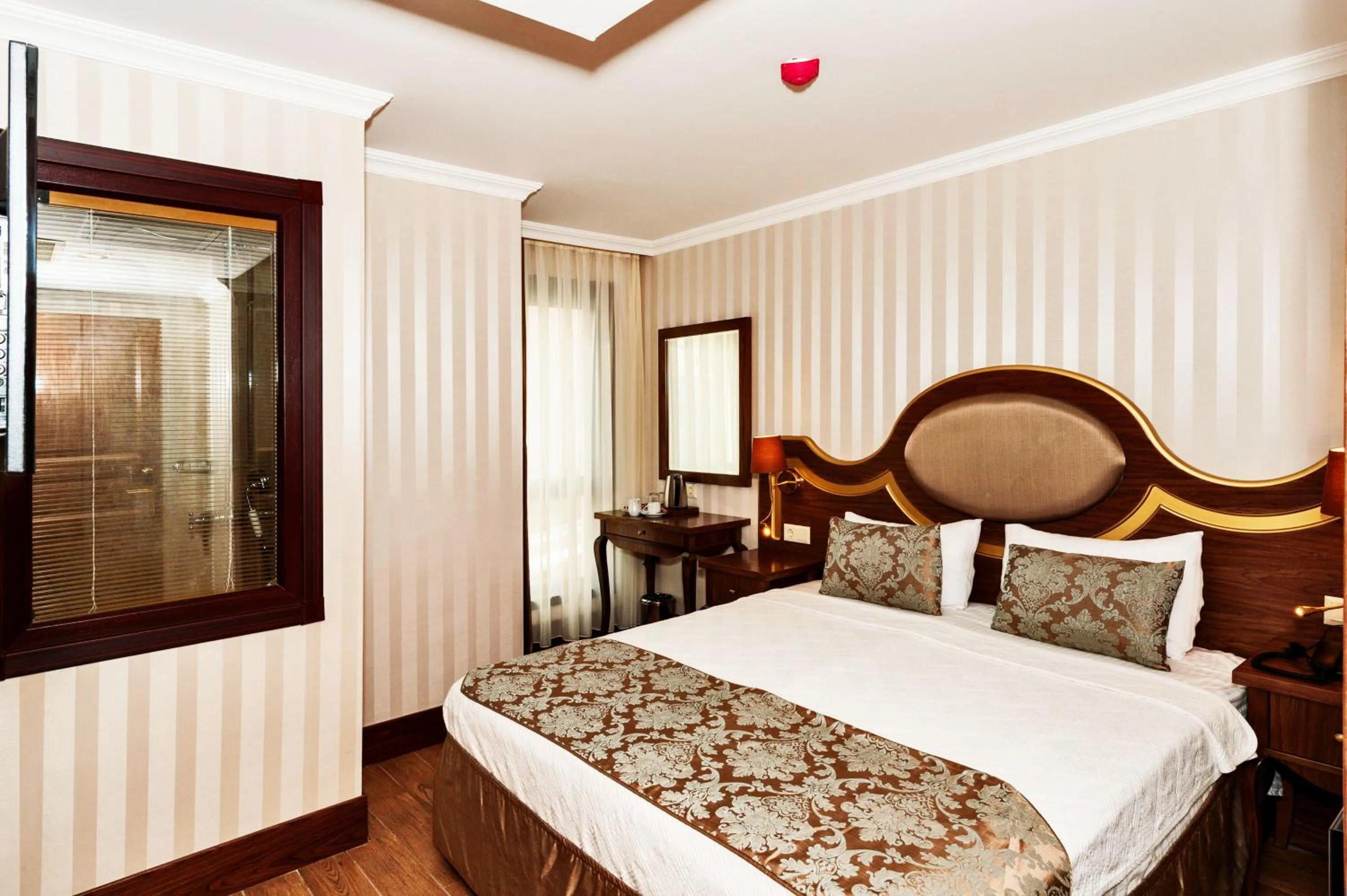 Bed in The Central Hotel