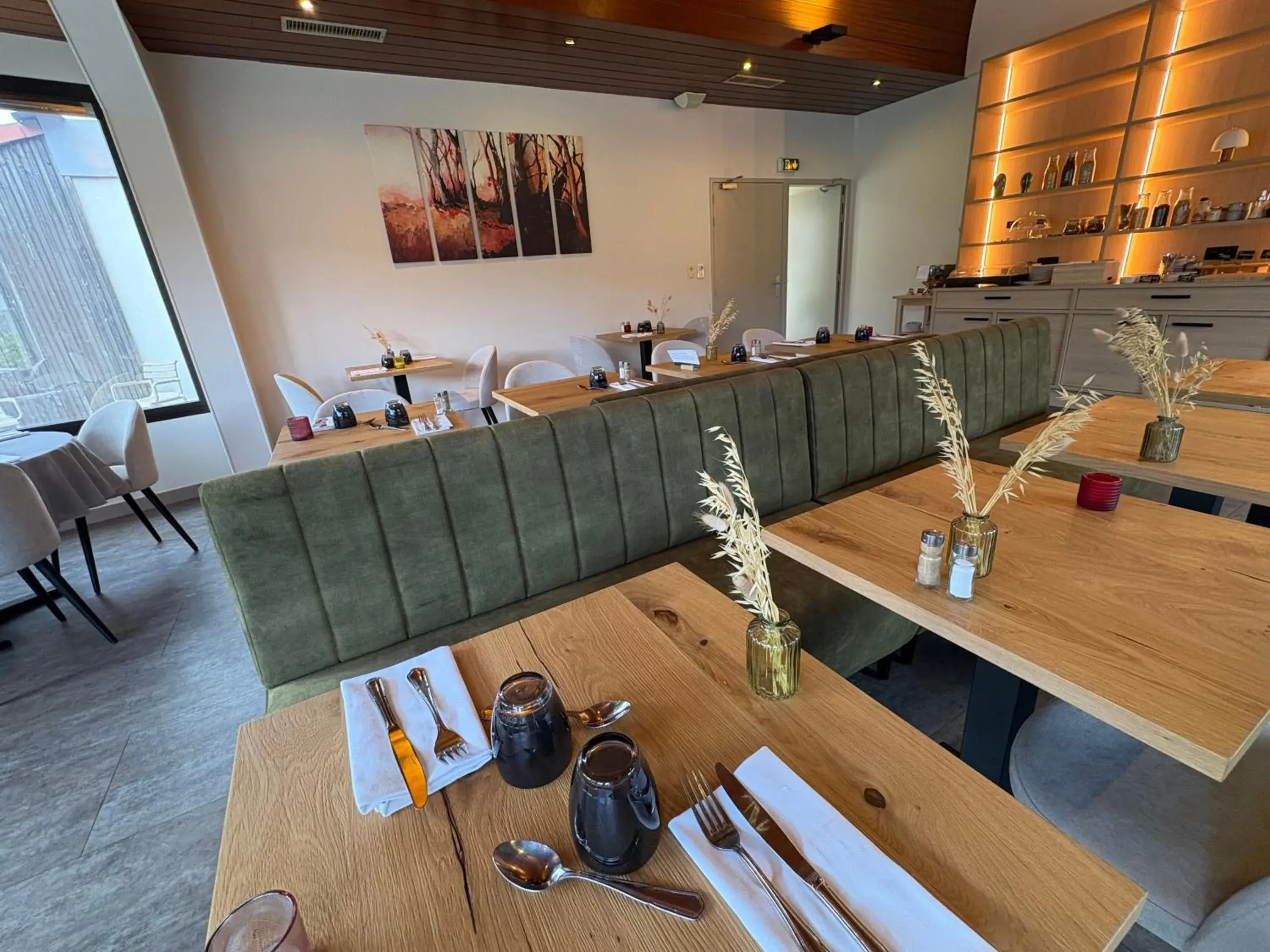 Restaurant/places to eat in The Originals City, Logis d'Elbée, Cholet Nord Restaurant/places to eat in The Originals City, Logis d'Elbée, Cholet Nord