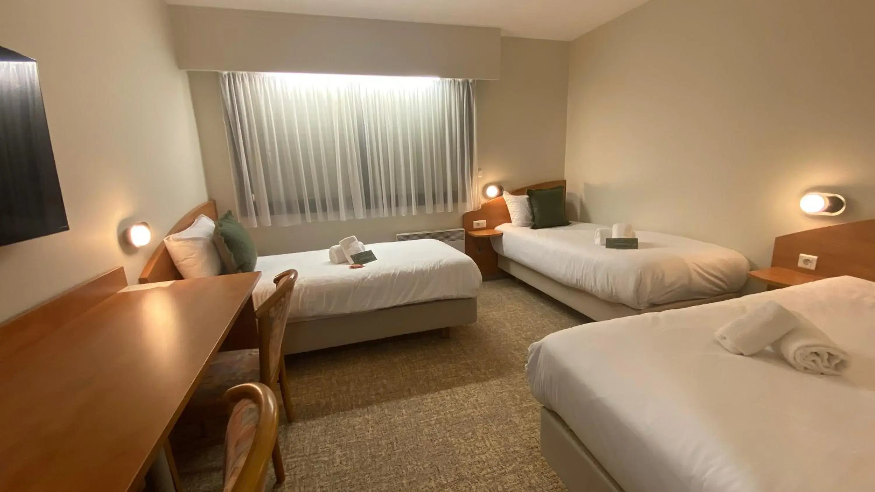 Photo of the whole room, Bed in The Originals City, Logis d'Elbée, Cholet Nord Photo of the whole room, Bed in The Originals City, Logis d'Elbée, Cholet Nord