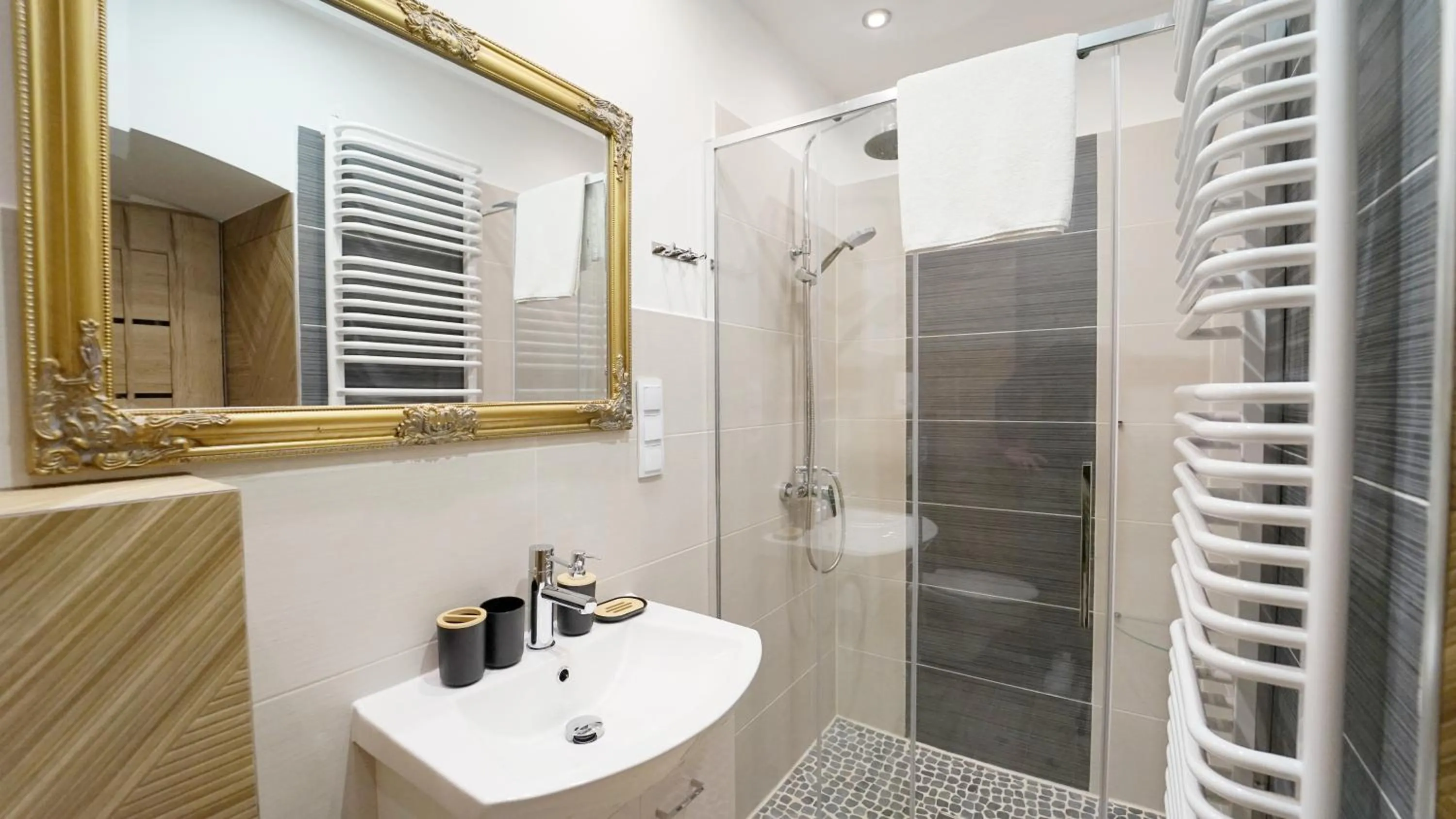 Bathroom in Apartamenty EverySky - Karkonoska 30