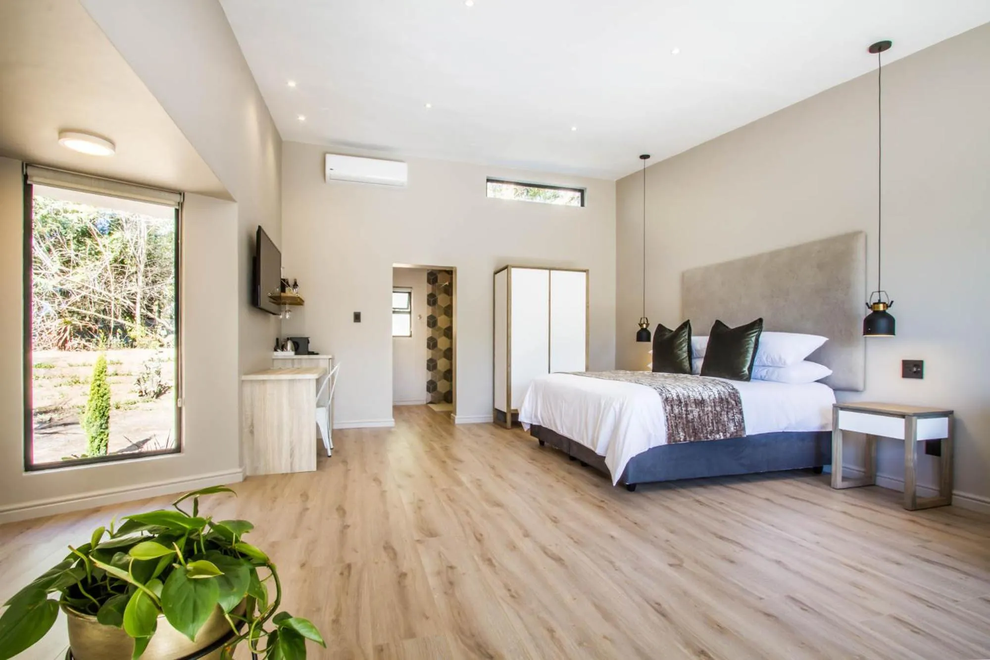 Bedroom, Bed in Hlangana Lodge