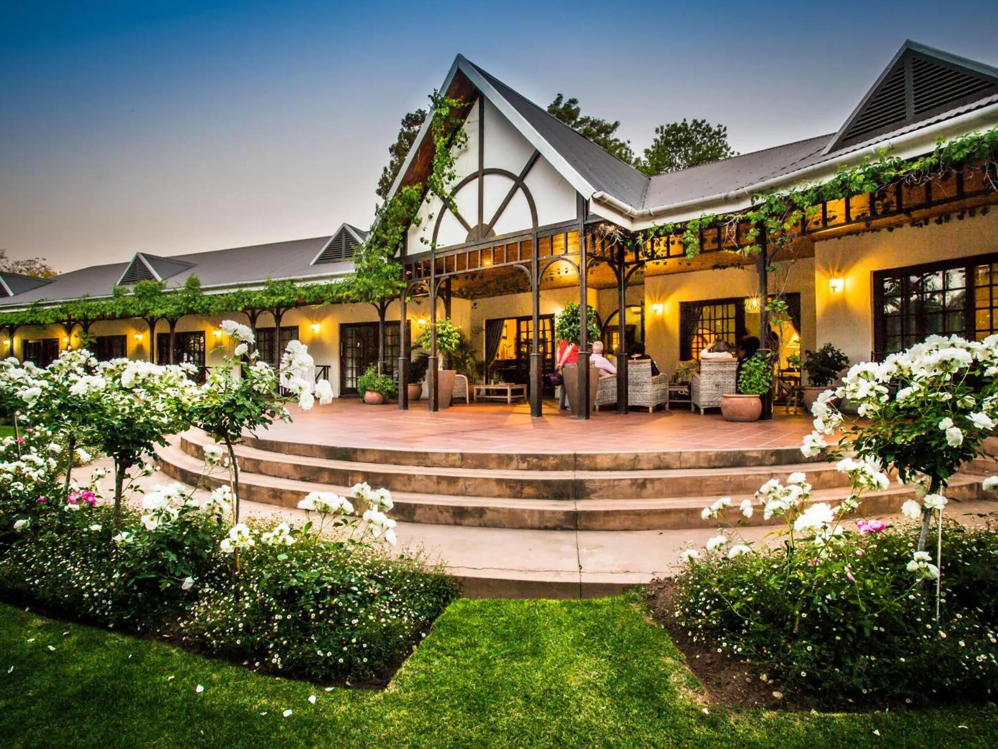 Property building in Hlangana Lodge