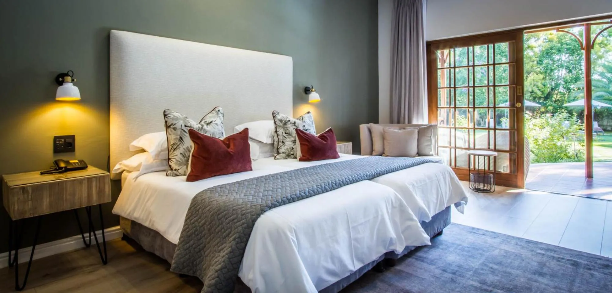 Bed in Hlangana Lodge