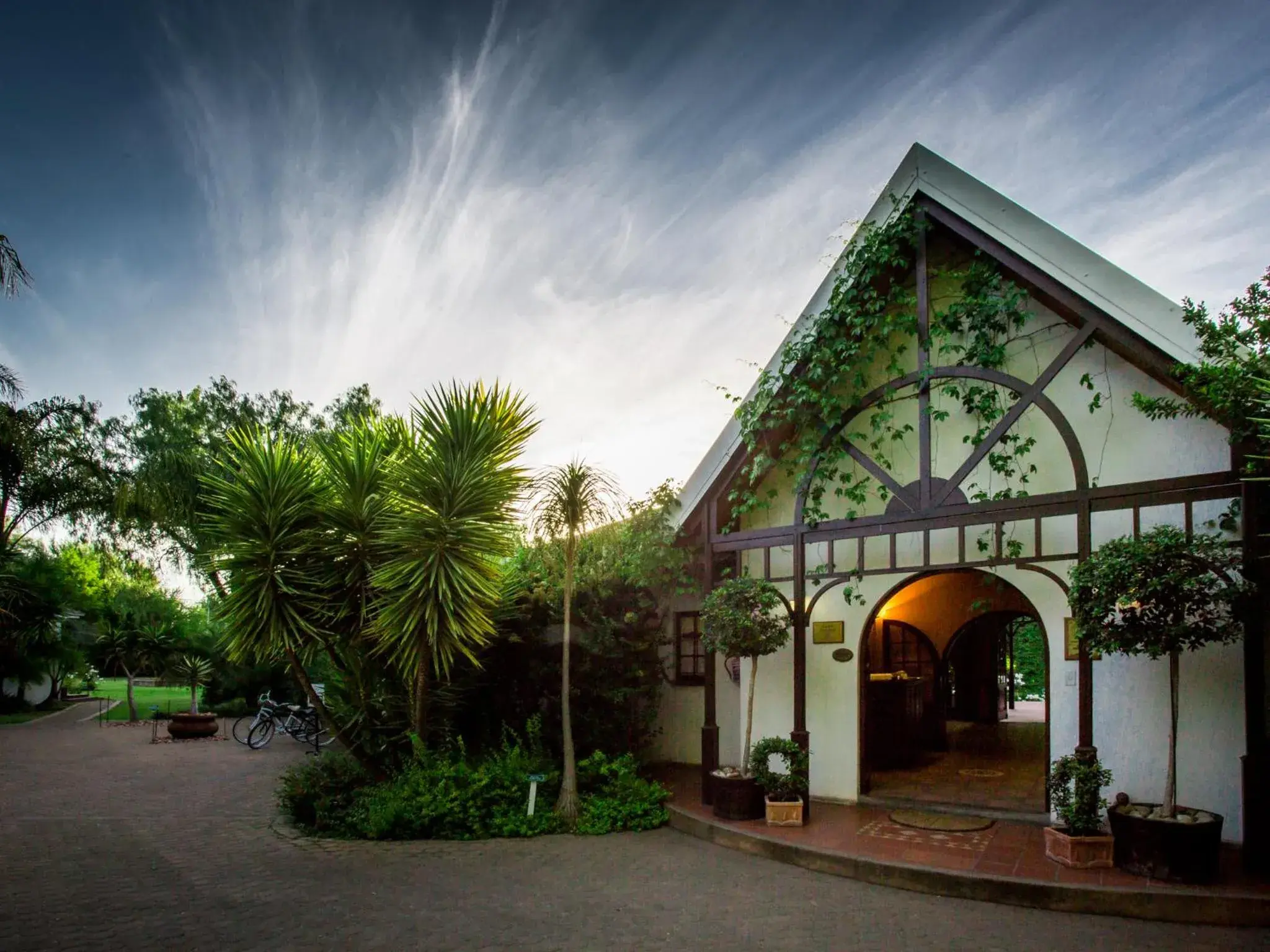 Facade/entrance in Hlangana Lodge Facade/entrance in Hlangana Lodge