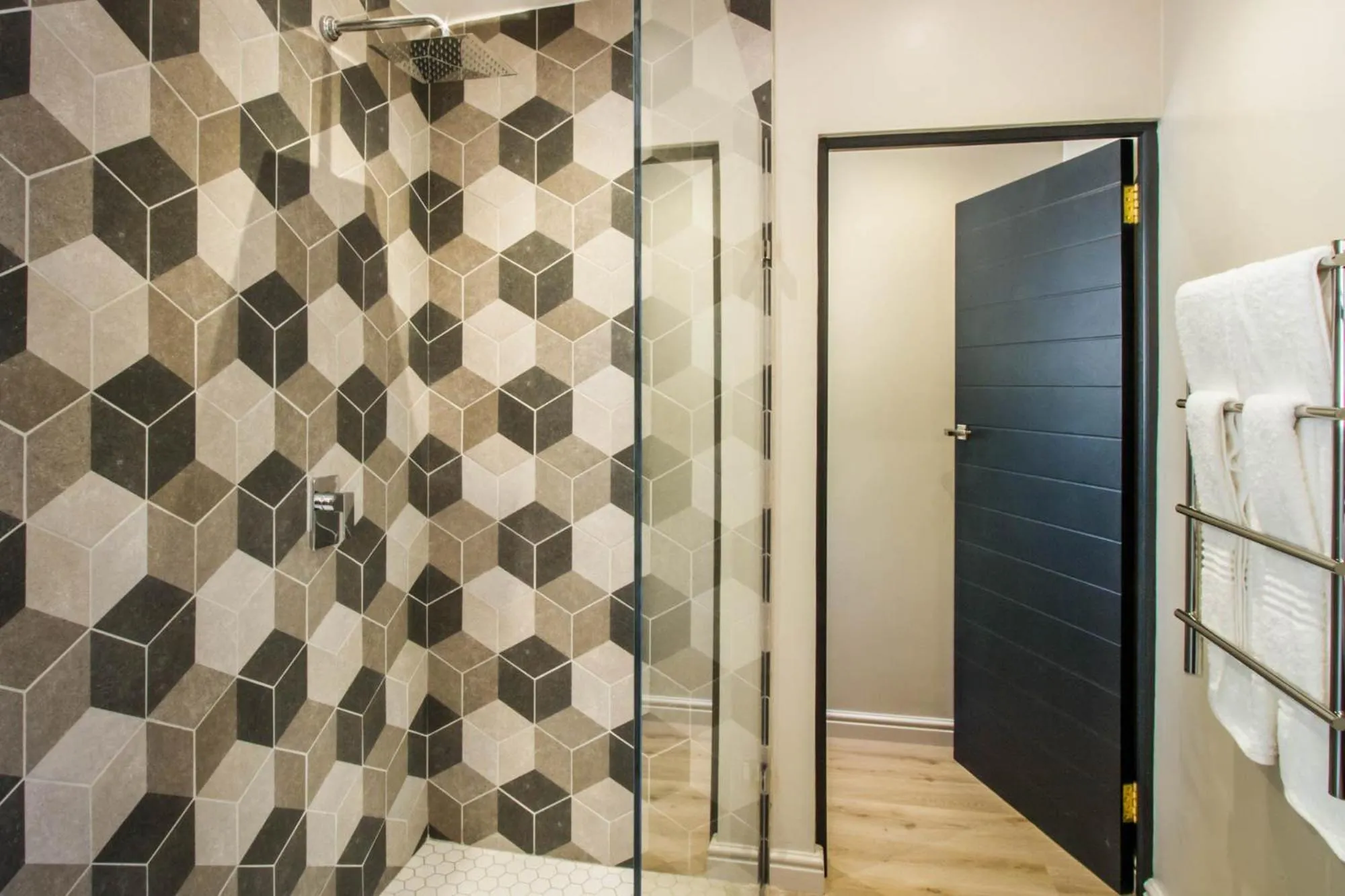 Bathroom in Hlangana Lodge