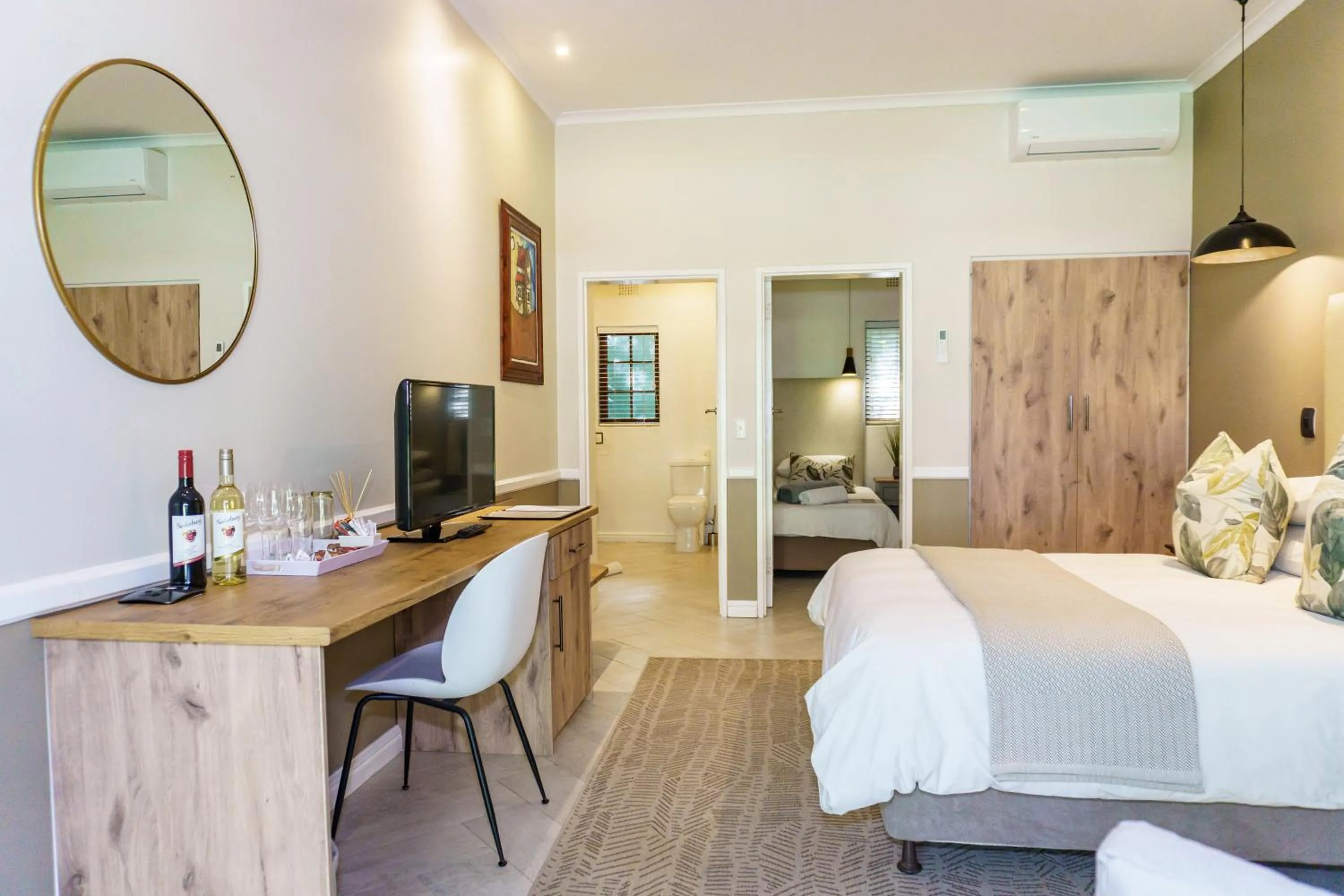 Property building, Bed in Hlangana Lodge