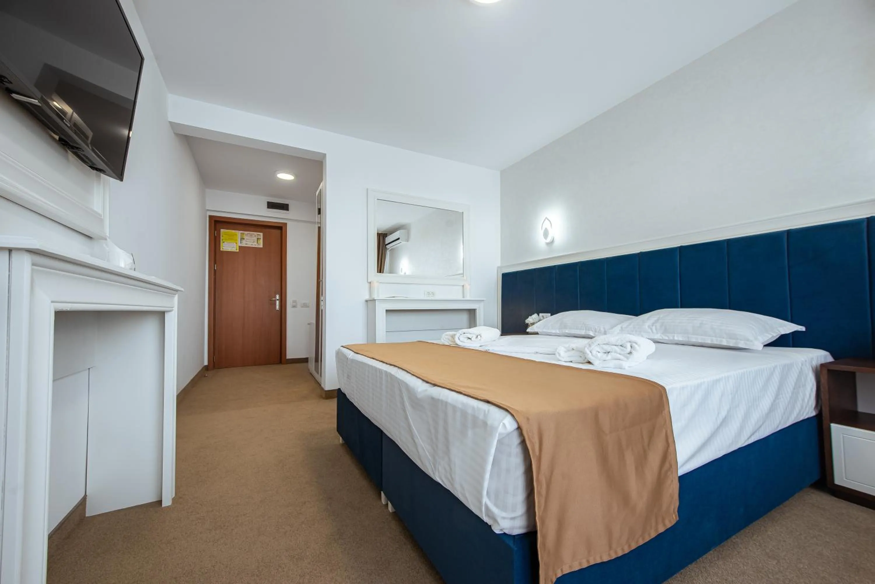 Bed in Hotel Meteor