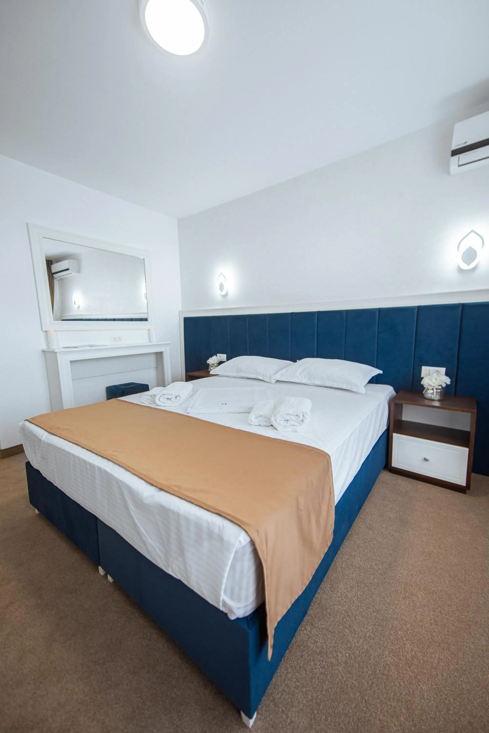 Bed in Hotel Meteor