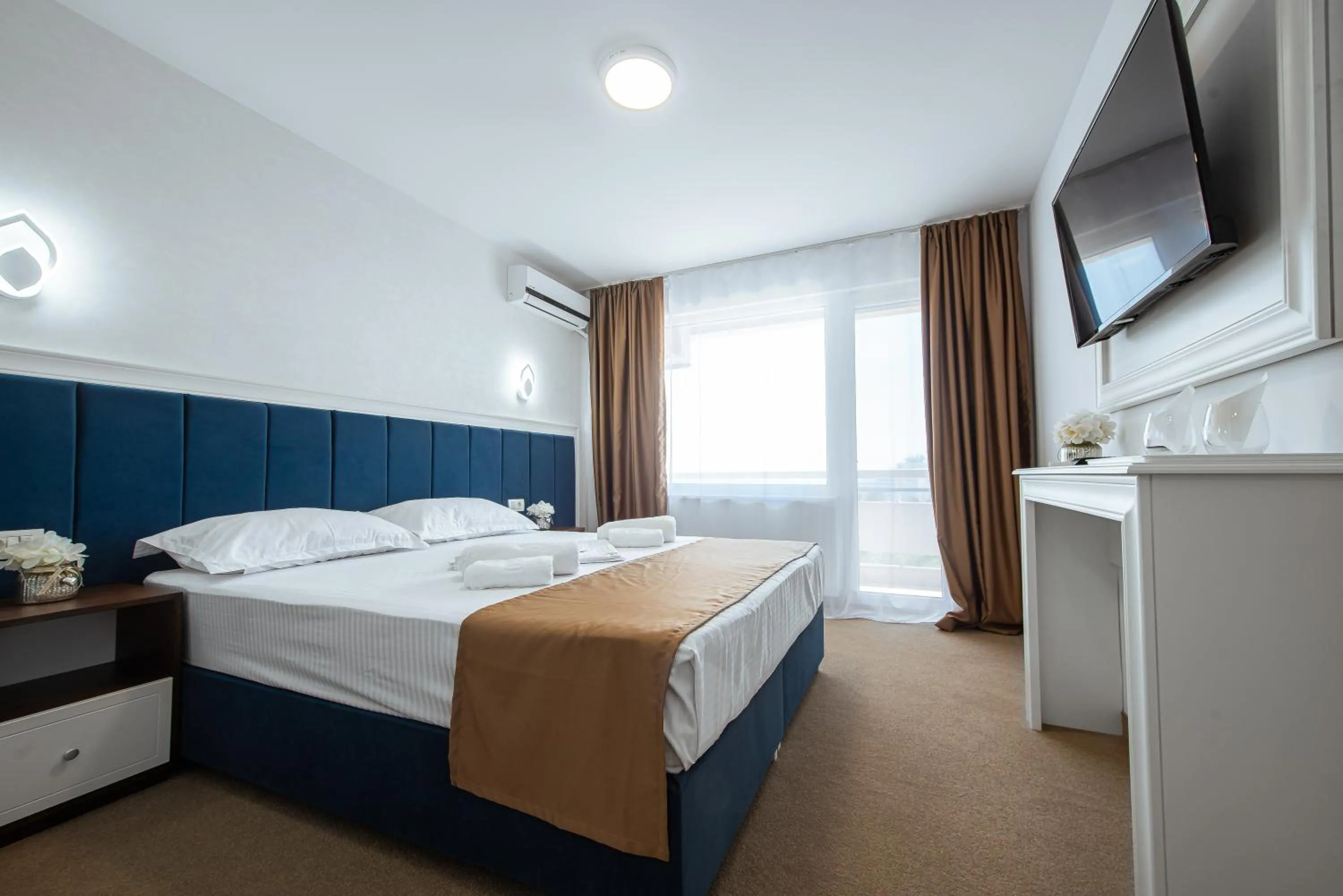 Bed in Hotel Meteor