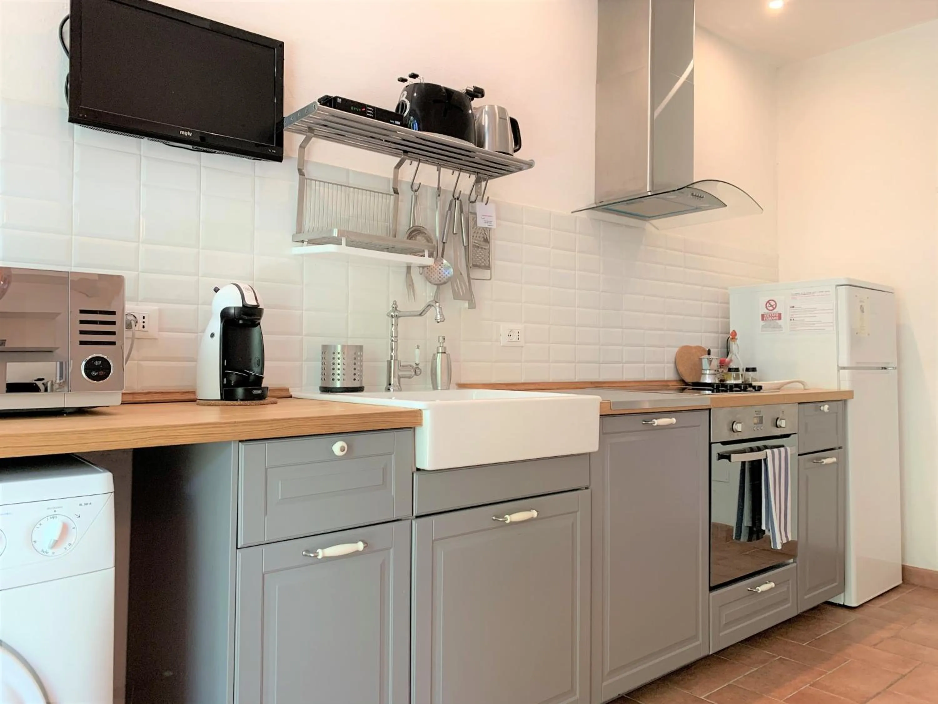 Coffee/tea facilities in La Coroncina Lodging