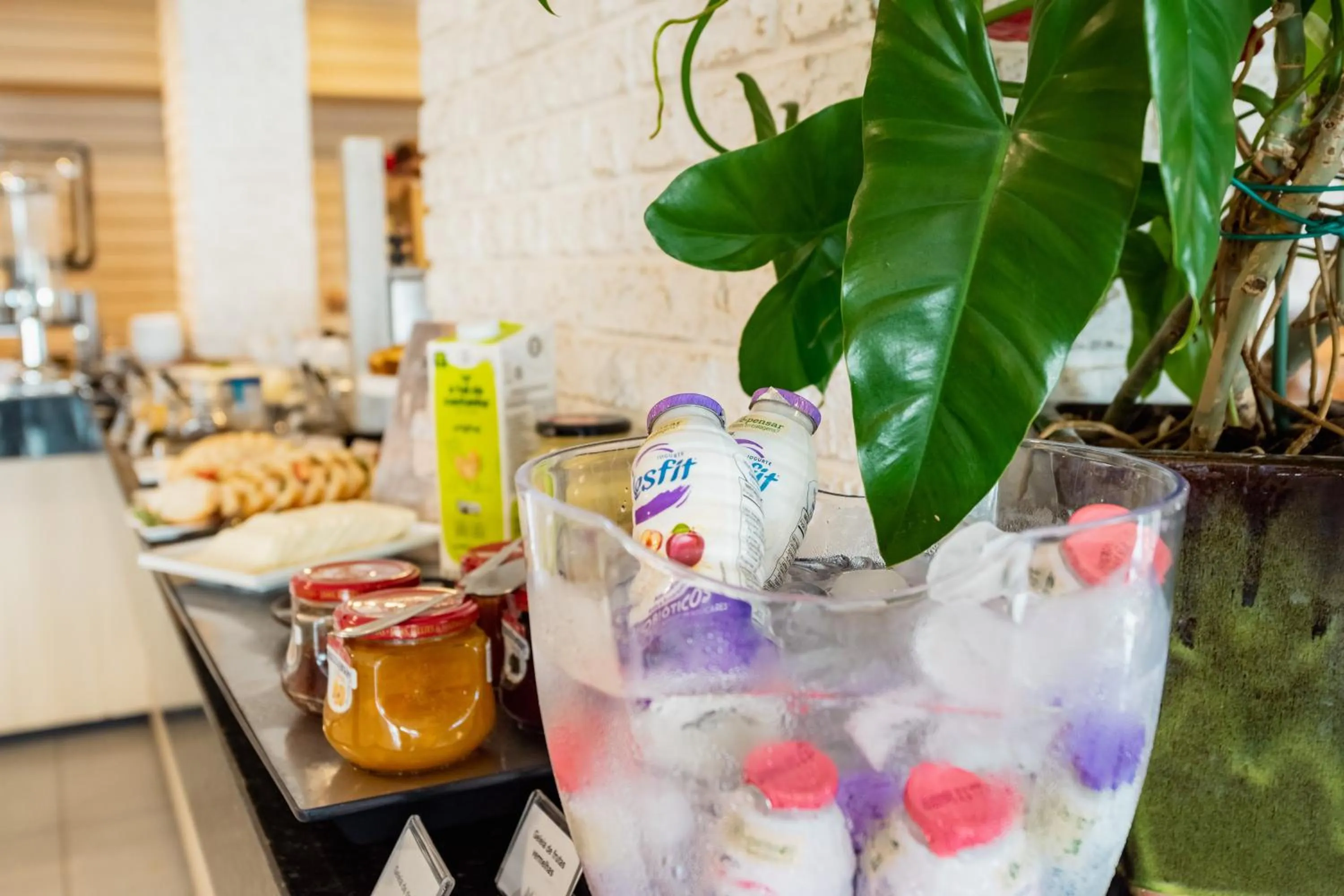 Restaurant/places to eat in Gran Mareiro Hotel