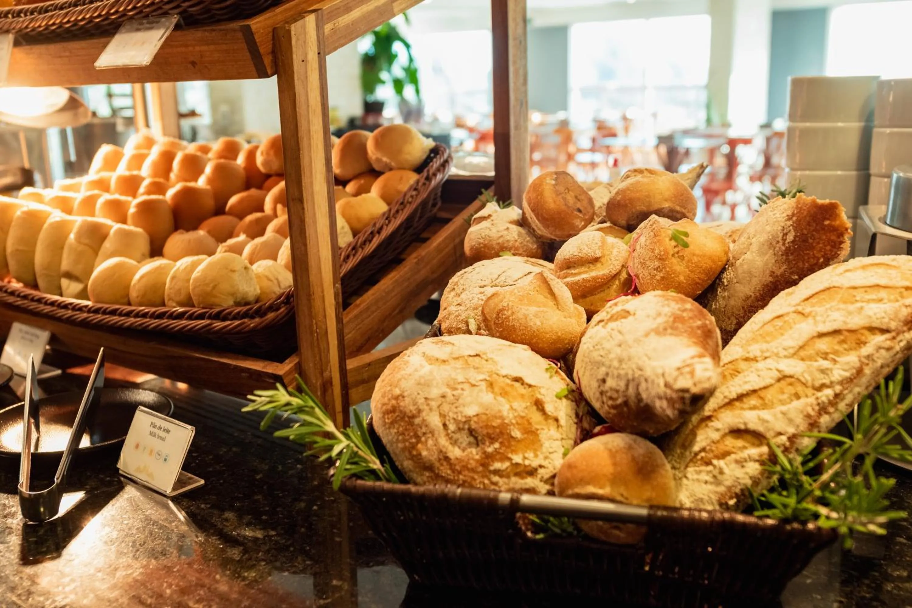 Restaurant/places to eat in Gran Mareiro Hotel